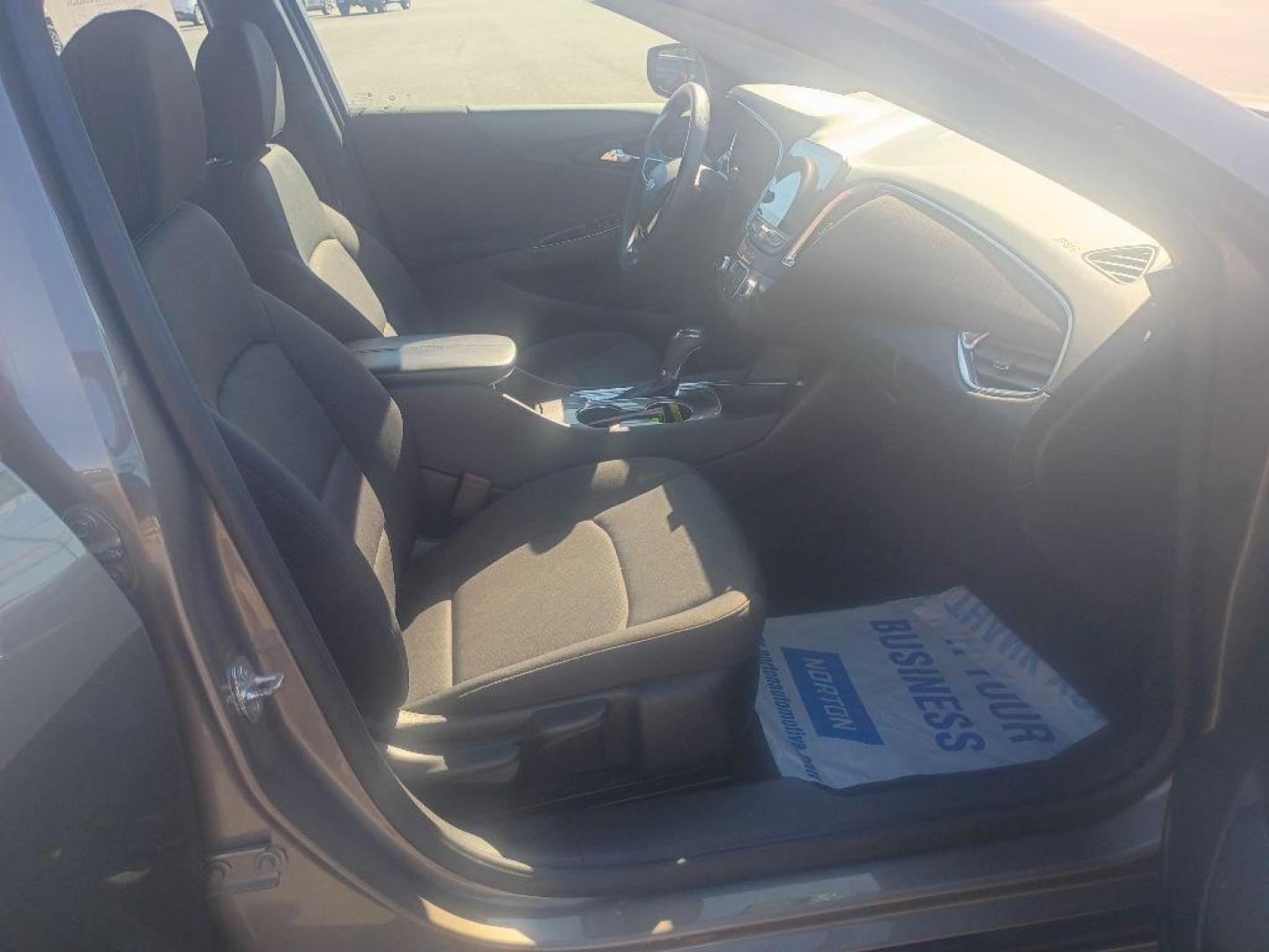 2020 TAN CHEVROLET MALIBU LT (1G1ZD5ST5LF) with an 1.5L engine, Continuously Variable transmission, located at 2525 S. Cushman, Fairbanks, AK, 99701, (907) 452-5707, 64.824036, -147.712311 - Photo#4