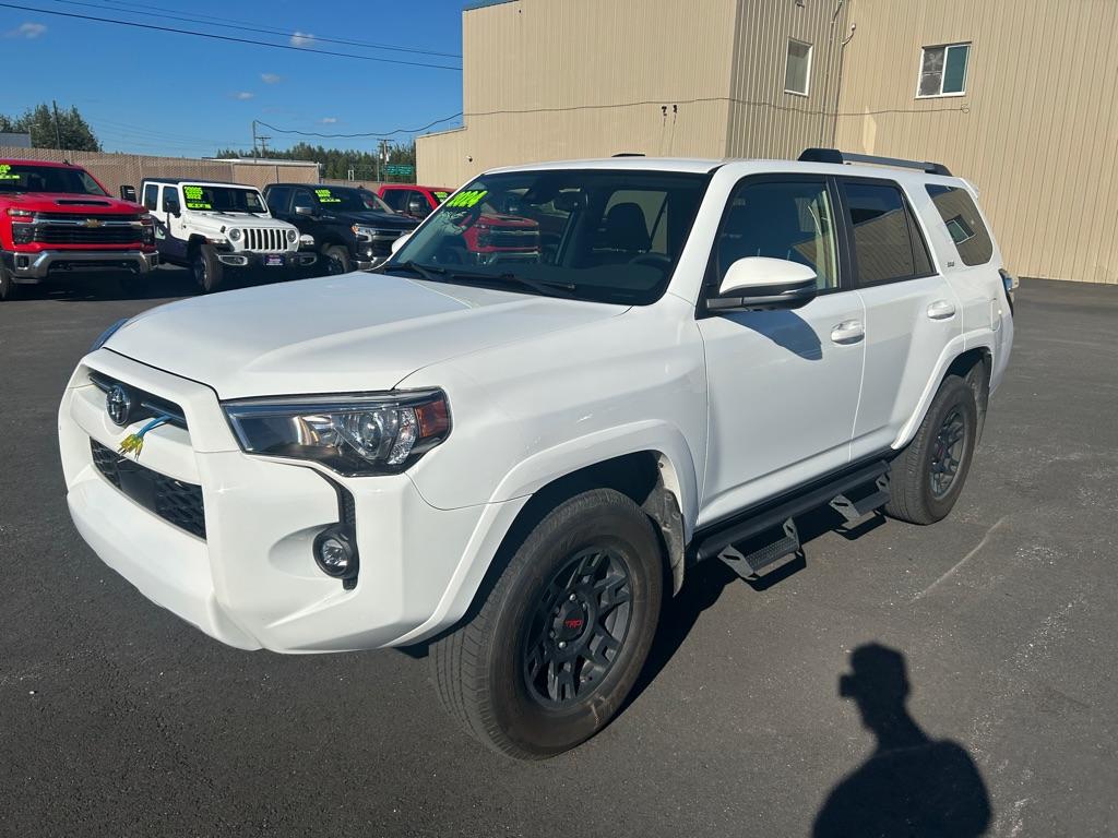 photo of 2024 TOYOTA 4RUNNER SR5/SR5 PREMIUM
