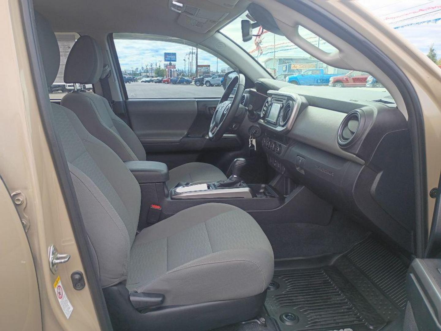2018 TAN TOYOTA TACOMA DOUBLE CAB (3TMDZ5BN6JM) with an 3.5L engine, Automatic transmission, located at 2525 S. Cushman, Fairbanks, AK, 99701, (907) 452-5707, 64.824036, -147.712311 - Photo#5