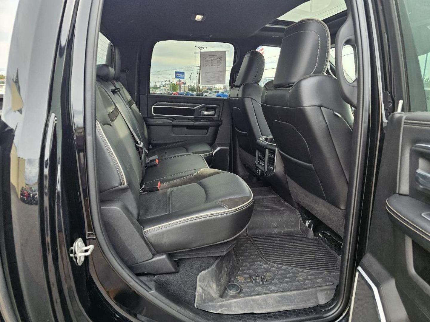 2024 BLACK RAM 2500 LARAMIE (3C6UR5FJ5RG) with an 6.4L engine, Automatic transmission, located at 2525 S. Cushman, Fairbanks, AK, 99701, (907) 452-5707, 64.824036, -147.712311 - Photo#5