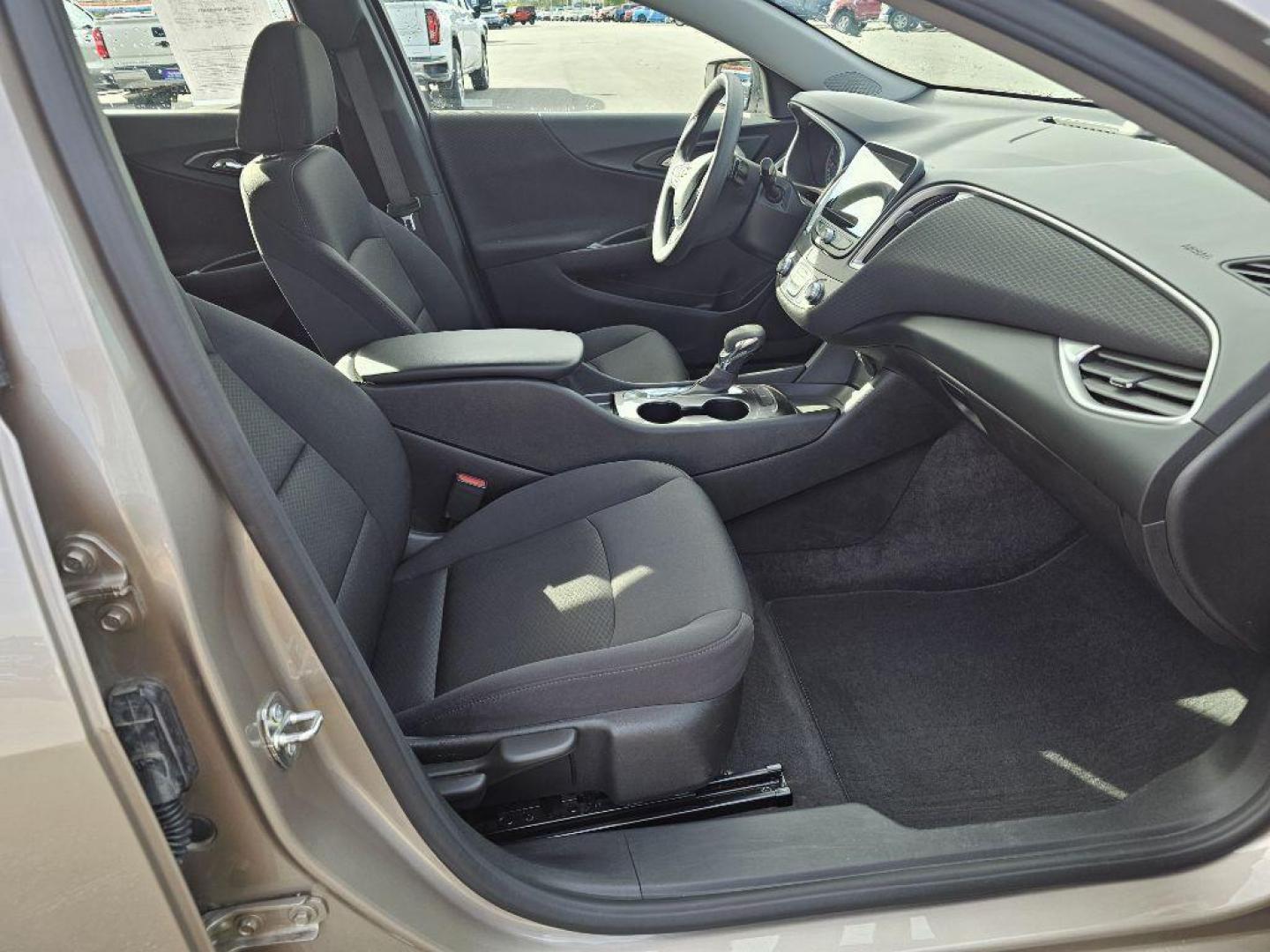 2022 GOLD CHEVROLET MALIBU LS (1G1ZB5ST8NF) with an 1.5L engine, Continuously Variable transmission, located at 2525 S. Cushman, Fairbanks, AK, 99701, (907) 452-5707, 64.824036, -147.712311 - Photo#4