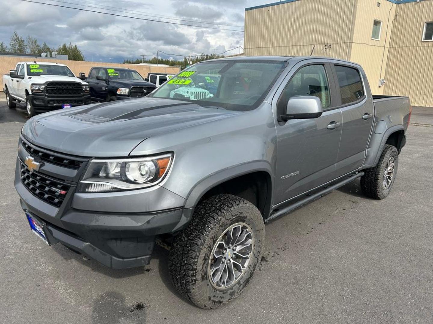 2018 GRAY CHEVROLET COLORADO ZR2 (1GCGTEEN6J1) with an 3.6L engine, Automatic transmission, located at 2525 S. Cushman, Fairbanks, AK, 99701, (907) 452-5707, 64.824036, -147.712311 - Photo#0