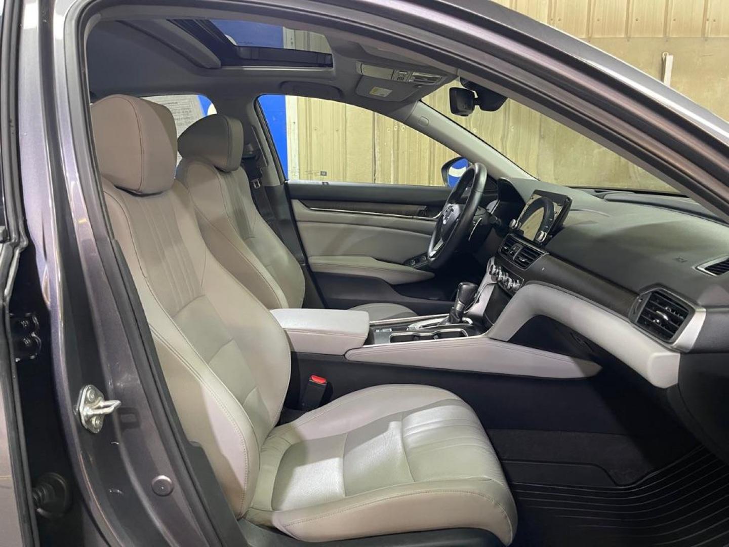 2018 GRAY HONDA ACCORD TOURING (1HGCV1F94JA) with an 1.5L engine, Continuously Variable transmission, located at 2525 S. Cushman, Fairbanks, AK, 99701, (907) 452-5707, 64.824036, -147.712311 - Photo#3