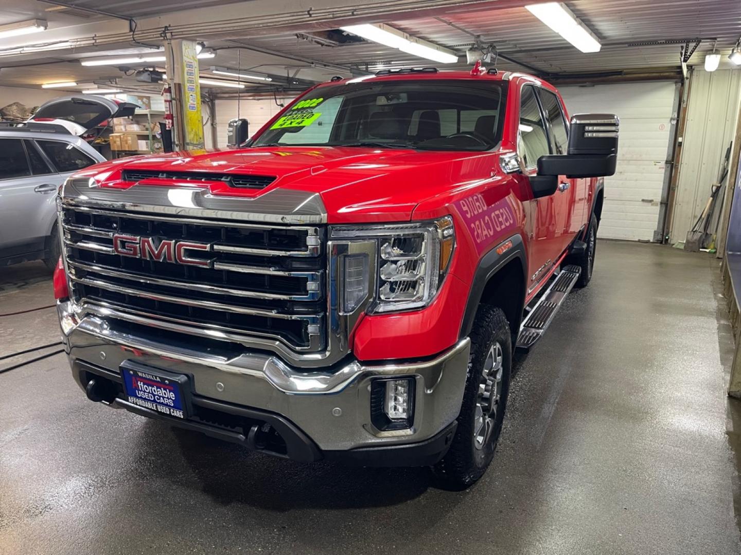 2022 RED GMC SIERRA 2500 2500 SLT (1GT49NE76NF) with an 6.6L engine, Automatic transmission, located at 2525 S. Cushman, Fairbanks, AK, 99701, (907) 452-5707, 64.824036, -147.712311- Photo#1