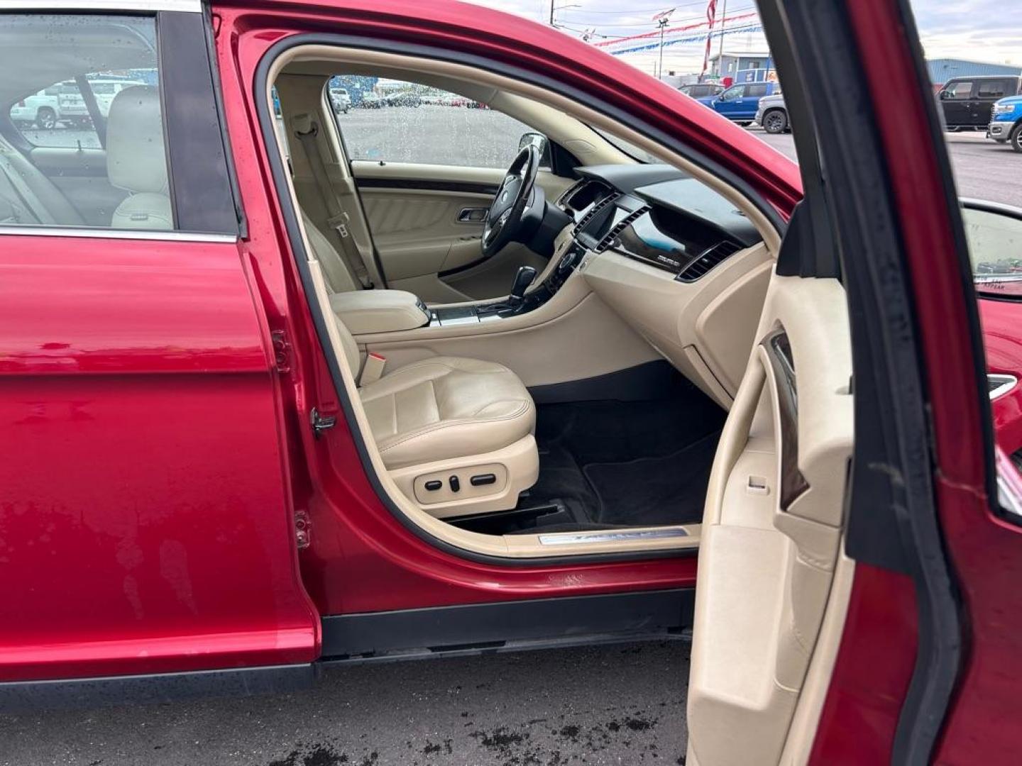 2017 RED FORD TAURUS LIMITED (1FAHP2F80HG) with an 3.5L engine, Automatic transmission, located at 2525 S. Cushman, Fairbanks, AK, 99701, (907) 452-5707, 64.824036, -147.712311 - Photo#4