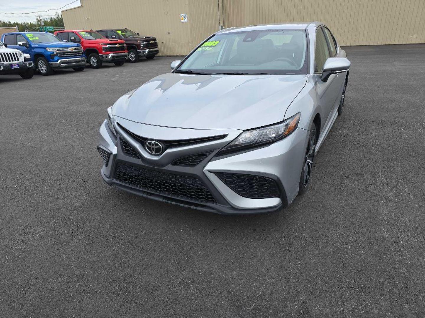 2023 SILVER TOYOTA CAMRY SE NIGHT SHADE (4T1G11AK7PU) with an 2.5L engine, Automatic transmission, located at 2525 S. Cushman, Fairbanks, AK, 99701, (907) 452-5707, 64.824036, -147.712311 - Photo#1