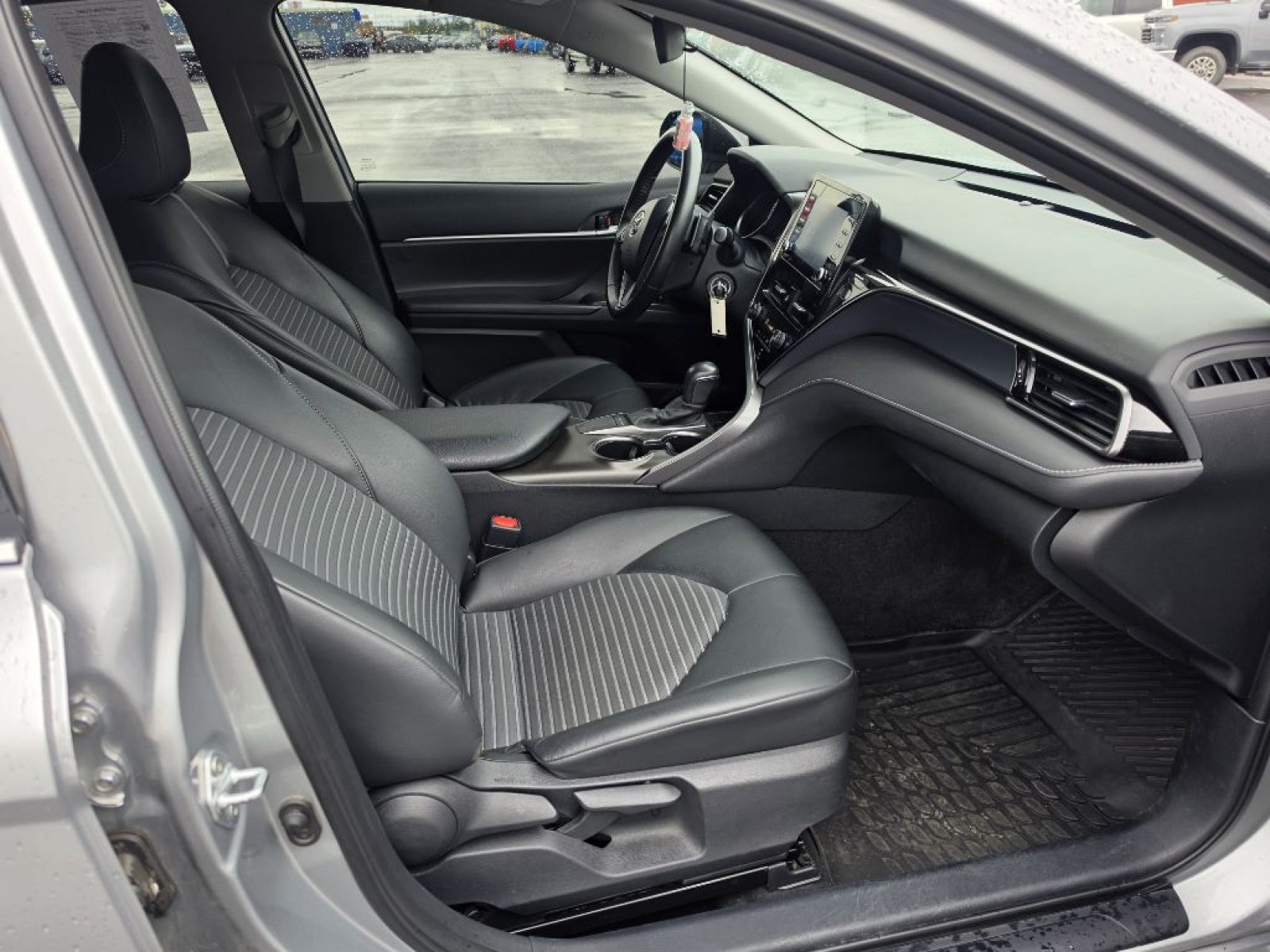 2023 SILVER TOYOTA CAMRY SE NIGHT SHADE (4T1G11AK7PU) with an 2.5L engine, Automatic transmission, located at 2525 S. Cushman, Fairbanks, AK, 99701, (907) 452-5707, 64.824036, -147.712311 - Photo#3
