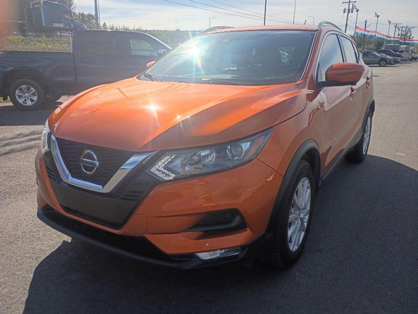 2022 ORANGE NISSAN ROGUE SPORT SV (JN1BJ1BW0NW) with an 2.0L engine, Automatic transmission, located at 2525 S. Cushman, Fairbanks, AK, 99701, (907) 452-5707, 64.824036, -147.712311 - Photo#1