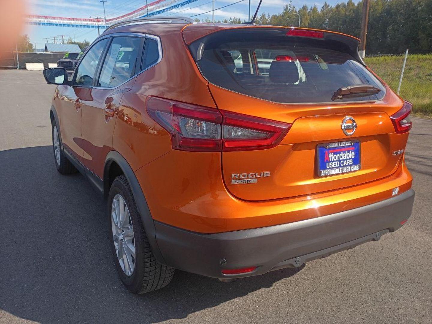 2022 ORANGE NISSAN ROGUE SPORT SV (JN1BJ1BW0NW) with an 2.0L engine, Automatic transmission, located at 2525 S. Cushman, Fairbanks, AK, 99701, (907) 452-5707, 64.824036, -147.712311 - Photo#2