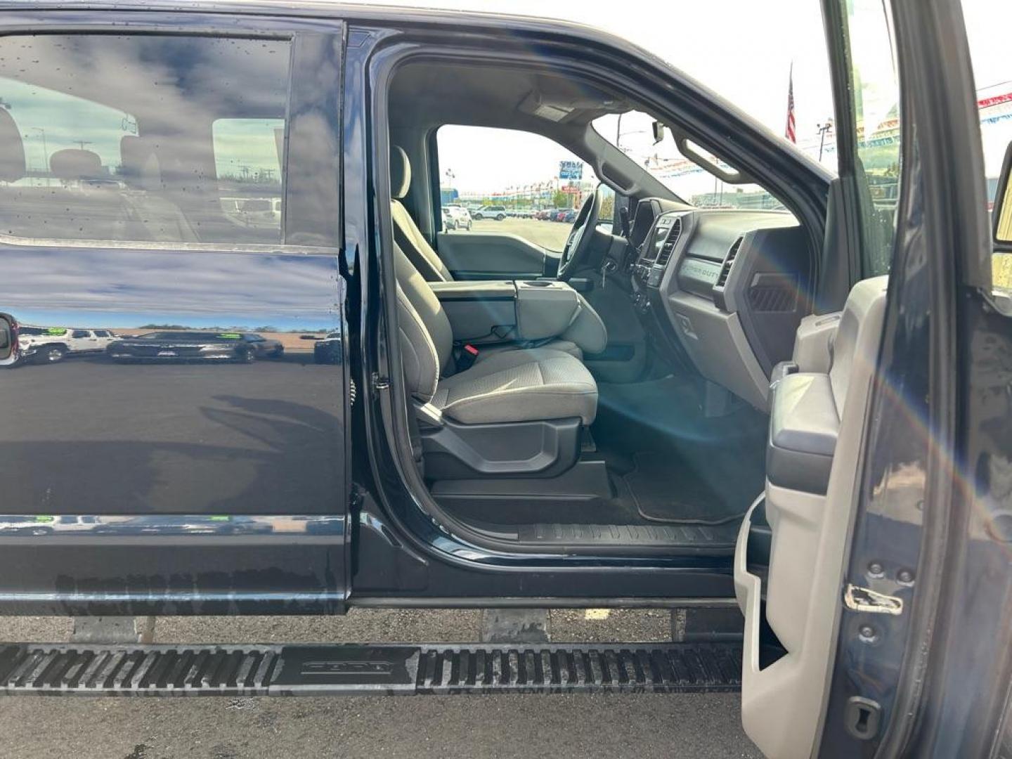 2022 BLUE FORD F250 SUPER DUTY (1FT7W2BT4NE) with an 6.7L engine, Automatic transmission, located at 2525 S. Cushman, Fairbanks, AK, 99701, (907) 452-5707, 64.824036, -147.712311 - Photo#4