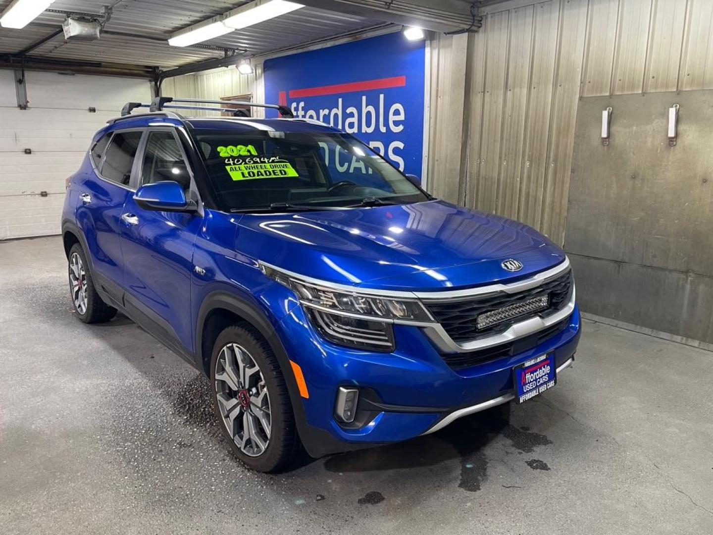 2021 BLUE KIA SELTOS SX (KNDETCA26M7) with an 1.6L engine, Automatic transmission, located at 2525 S. Cushman, Fairbanks, AK, 99701, (907) 452-5707, 64.824036, -147.712311 - Photo#0
