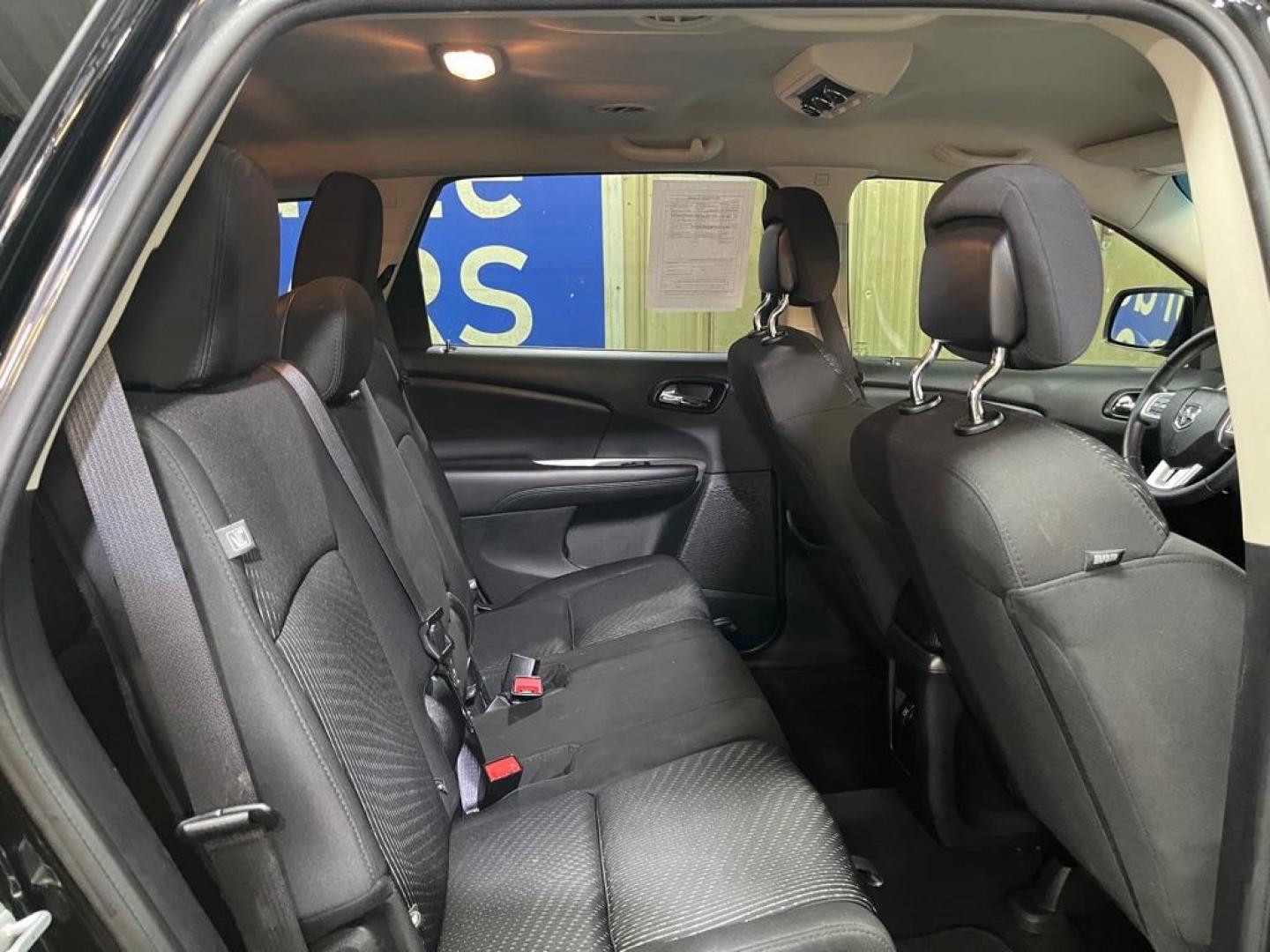 2017 BLACK DODGE JOURNEY SE (3C4PDCAB0HT) with an 2.4L engine, Automatic transmission, located at 2525 S. Cushman, Fairbanks, AK, 99701, (907) 452-5707, 64.824036, -147.712311 - Photo#4