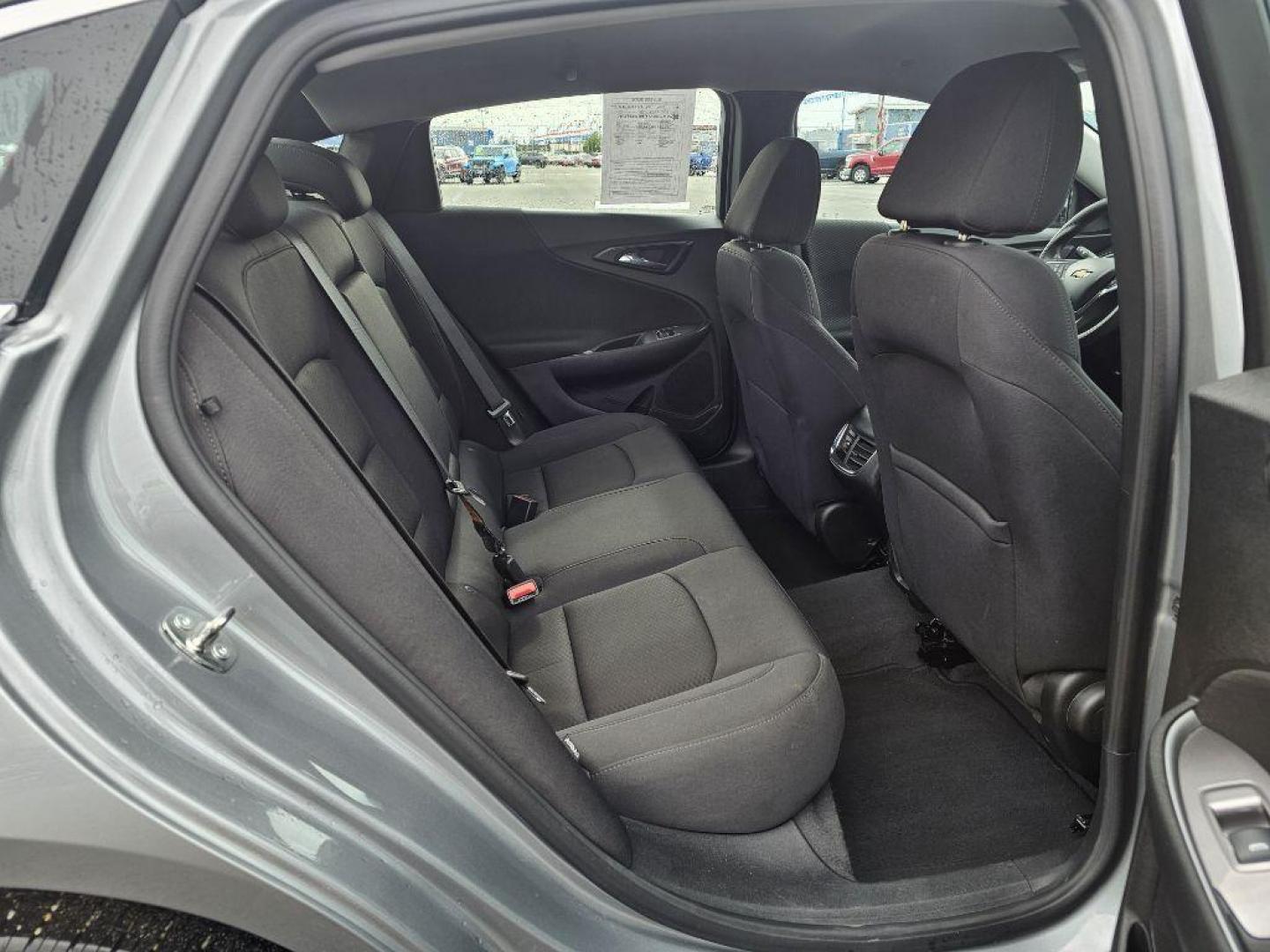 2023 SILVER CHEVROLET MALIBU LT (1G1ZD5ST1PF) with an 1.5L engine, Continuously Variable transmission, located at 2525 S. Cushman, Fairbanks, AK, 99701, (907) 452-5707, 64.824036, -147.712311 - Photo#5