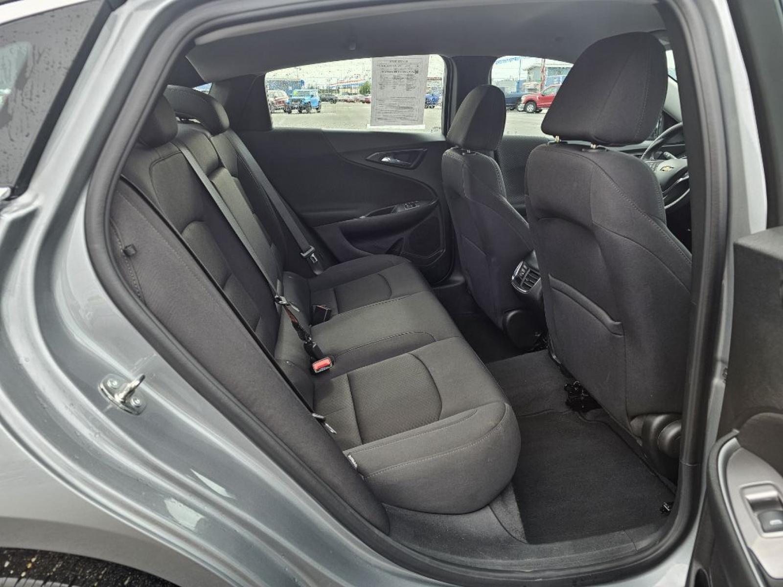 2023 SILVER CHEVROLET MALIBU LT LT (1G1ZD5ST1PF) with an 1.5L engine, Continuously Variable transmission, located at 2525 S. Cushman, Fairbanks, AK, 99701, (907) 452-5707, 64.824036, -147.712311 - Photo#5
