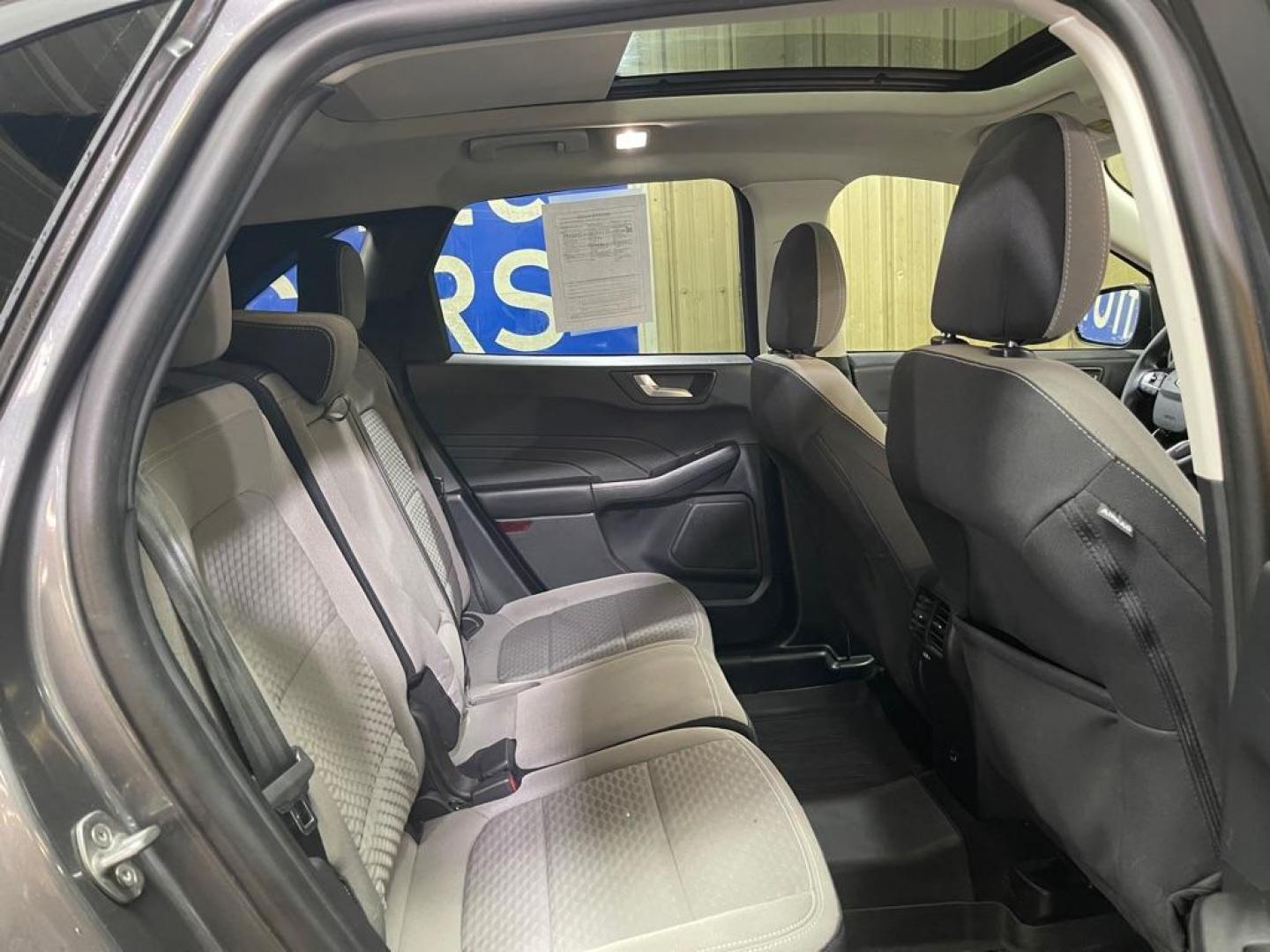 2021 GREY FORD ESCAPE SE (1FMCU0G66MU) with an 1.5L engine, Automatic transmission, located at 2525 S. Cushman, Fairbanks, AK, 99701, (907) 452-5707, 64.824036, -147.712311 - Photo#4