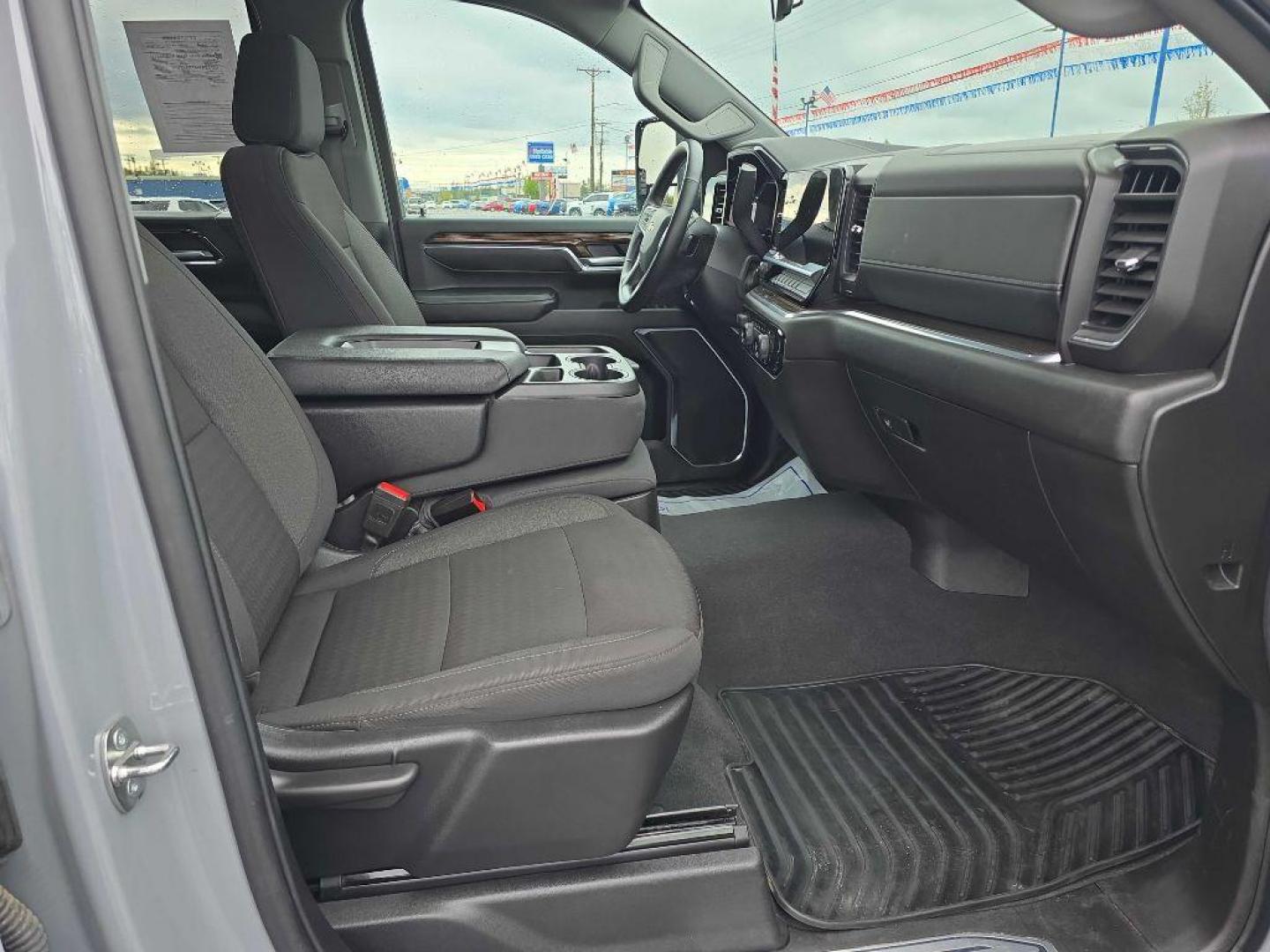 2024 GRAY CHEVROLET SILVERADO 3500 LT (1GC4YTEY4RF) with an 6.6L engine, Automatic transmission, located at 2525 S. Cushman, Fairbanks, AK, 99701, (907) 452-5707, 64.824036, -147.712311 - Photo#2