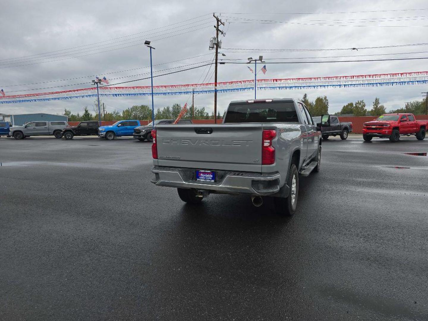 2024 GRAY CHEVROLET SILVERADO 3500 LT (1GC4YTEY4RF) with an 6.6L engine, Automatic transmission, located at 2525 S. Cushman, Fairbanks, AK, 99701, (907) 452-5707, 64.824036, -147.712311 - Photo#3