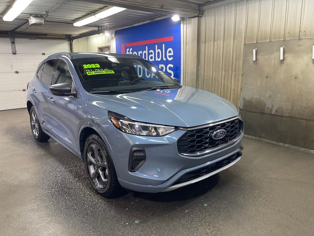 photo of 2023 FORD ESCAPE ST LINE