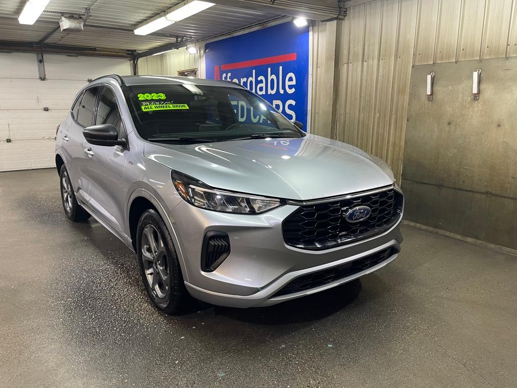 photo of 2023 FORD ESCAPE ST LINE
