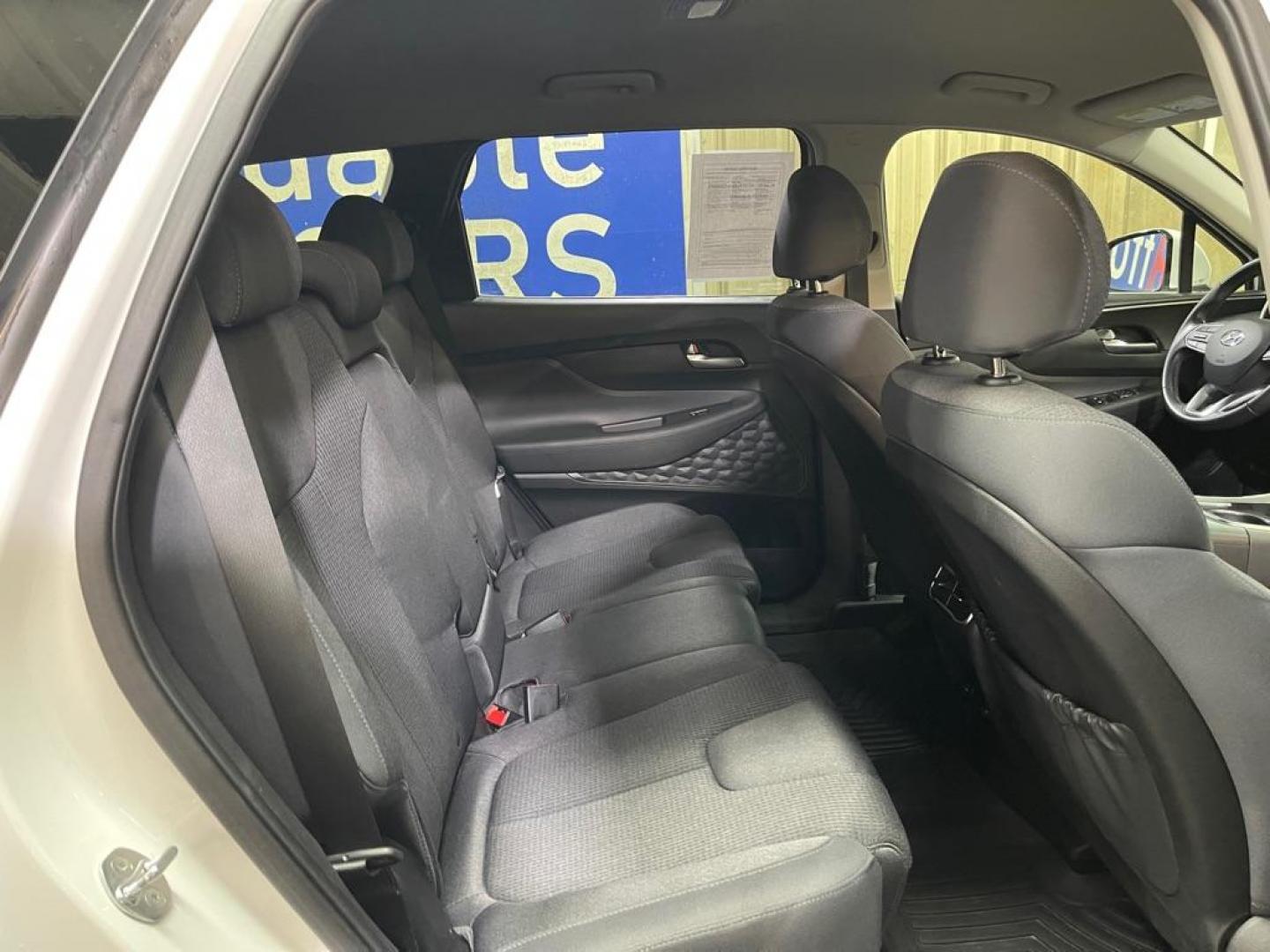 2023 WHITE HYUNDAI SANTA FE SEL (5NMS2DAJ4PH) with an 2.5L engine, Automatic transmission, located at 2525 S. Cushman, Fairbanks, AK, 99701, (907) 452-5707, 64.824036, -147.712311 - Photo#4