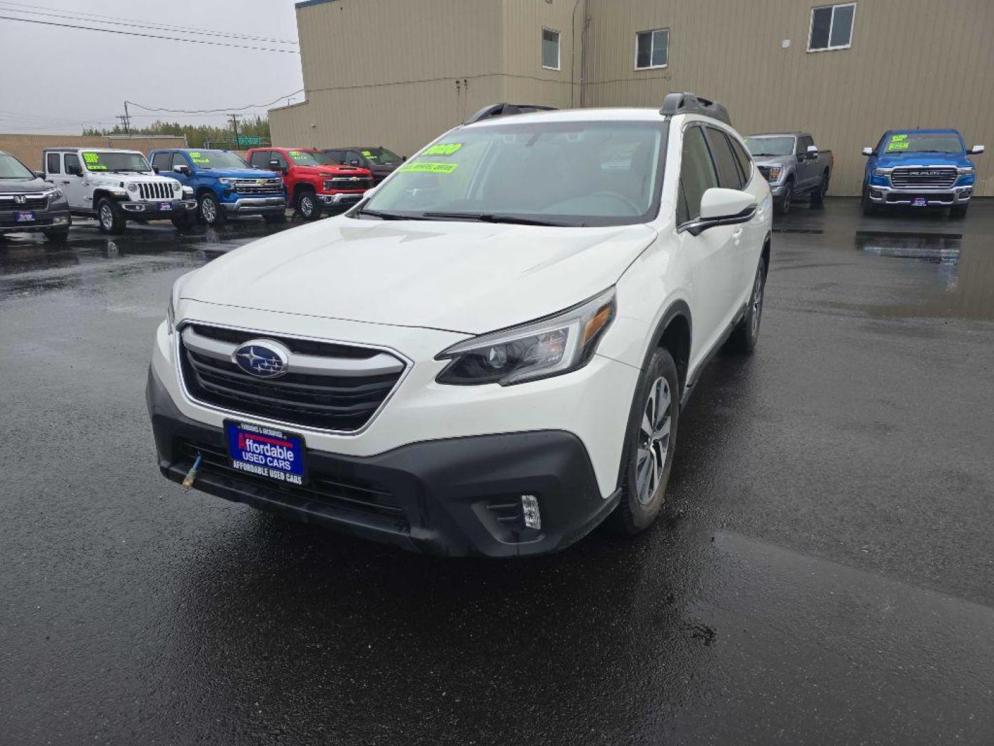 2020 WHITE SUBARU OUTBACK PREMIUM (4S4BTACC1L3) with an 2.5L engine, Continuously Variable transmission, located at 2525 S. Cushman, Fairbanks, AK, 99701, (907) 452-5707, 64.824036, -147.712311 - Photo#1