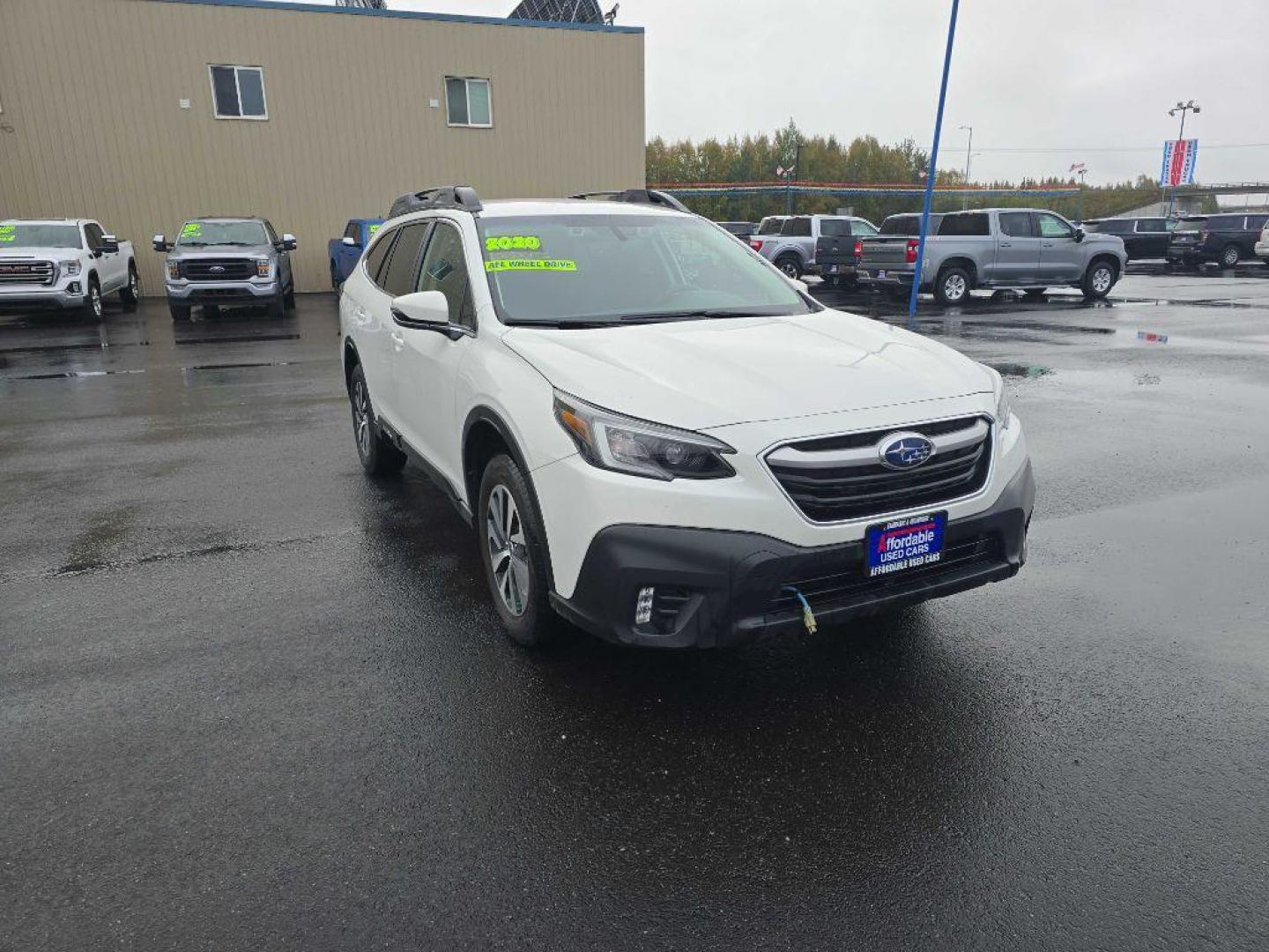 2020 WHITE SUBARU OUTBACK PREMIUM (4S4BTACC1L3) with an 2.5L engine, Continuously Variable transmission, located at 2525 S. Cushman, Fairbanks, AK, 99701, (907) 452-5707, 64.824036, -147.712311 - Photo#0