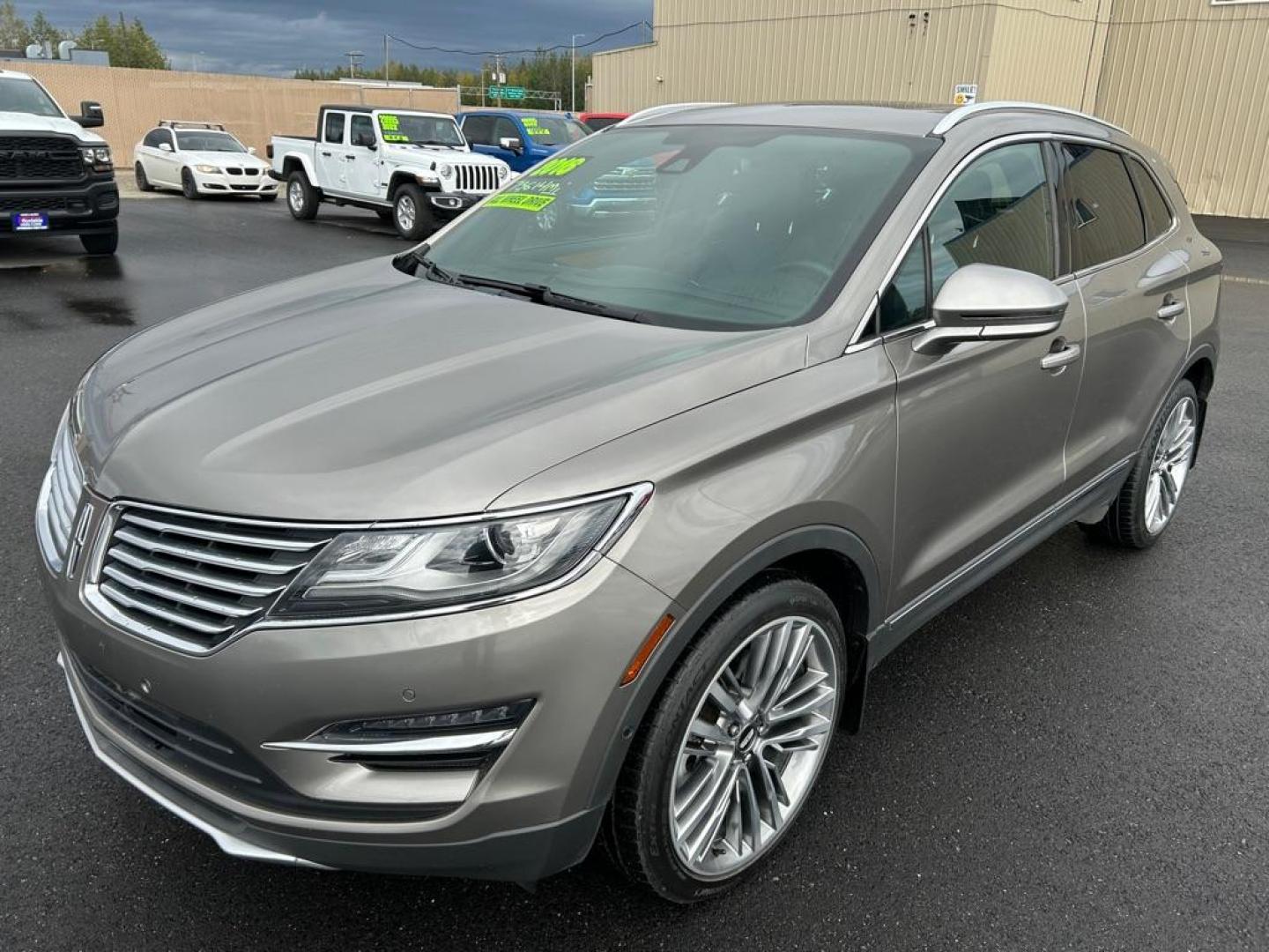 2016 BRONZE LINCOLN MKC RESERVE (5LMTJ3DH2GU) with an 2.3L engine, Automatic transmission, located at 2525 S. Cushman, Fairbanks, AK, 99701, (907) 452-5707, 64.824036, -147.712311 - Photo#0