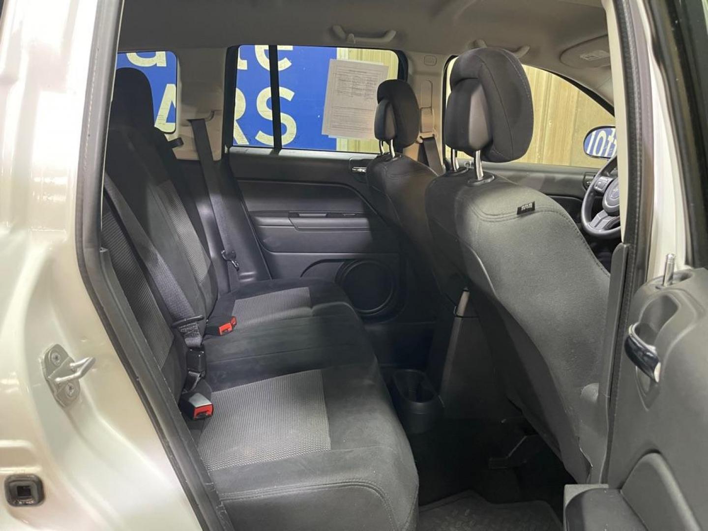 2014 WHITE JEEP COMPASS SPORT (1C4NJDBB3ED) with an 2.4L engine, Continuously Variable transmission, located at 2525 S. Cushman, Fairbanks, AK, 99701, (907) 452-5707, 64.824036, -147.712311 - Photo#4