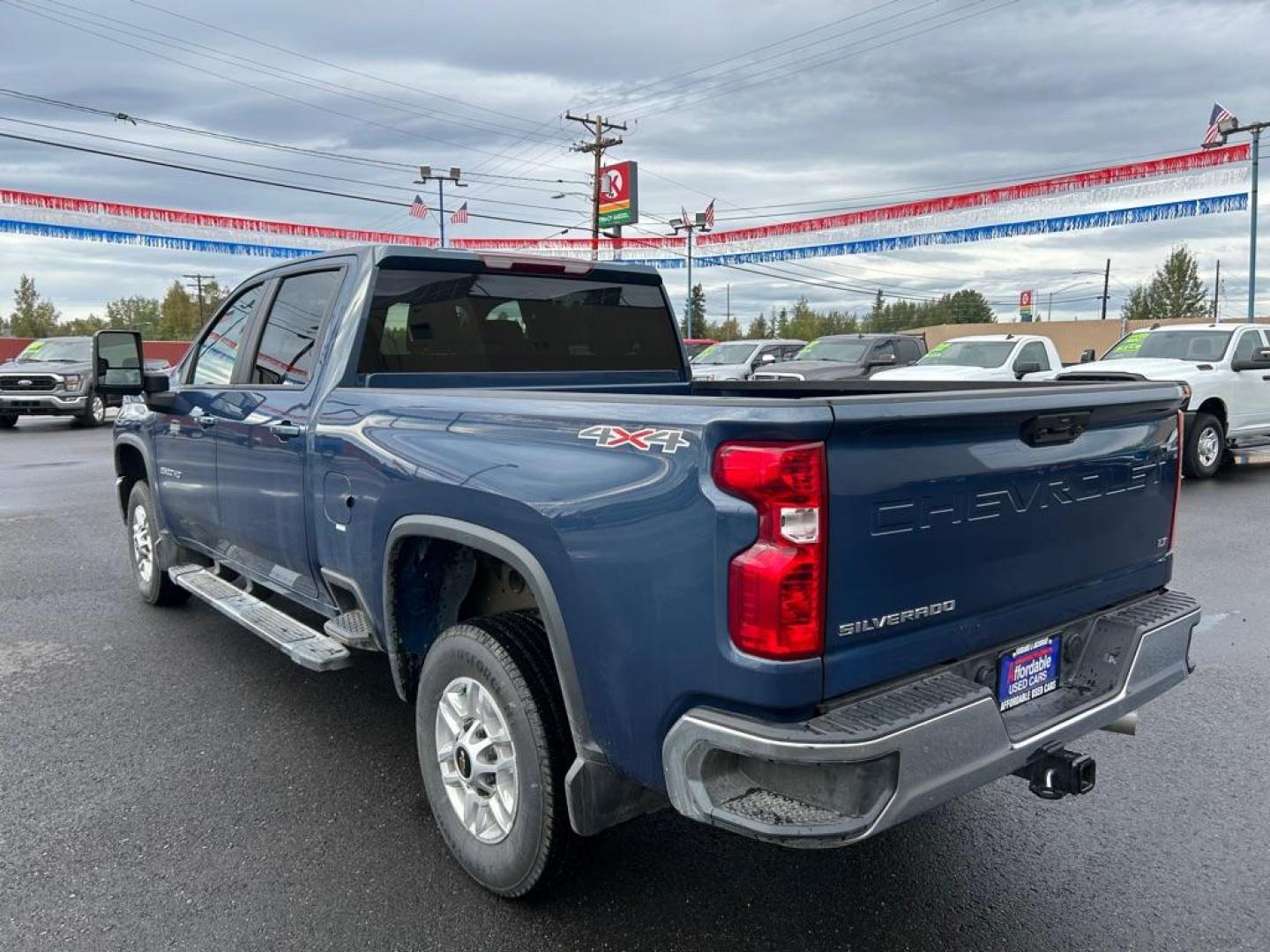 2024 BLUE CHEVROLET SILVERADO 2500 HEAVY DUTY LT (2GC4YNEY2R1) with an 6.6L engine, Automatic transmission, located at 2525 S. Cushman, Fairbanks, AK, 99701, (907) 452-5707, 64.824036, -147.712311 - Photo#3
