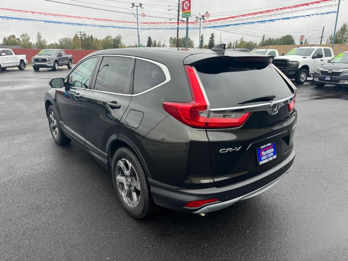 2018 GREEN HONDA CR-V EX (7FARW2H52JE) with an 1.5L engine, Continuously Variable transmission, located at 2525 S. Cushman, Fairbanks, AK, 99701, (907) 452-5707, 64.824036, -147.712311 - Photo#3