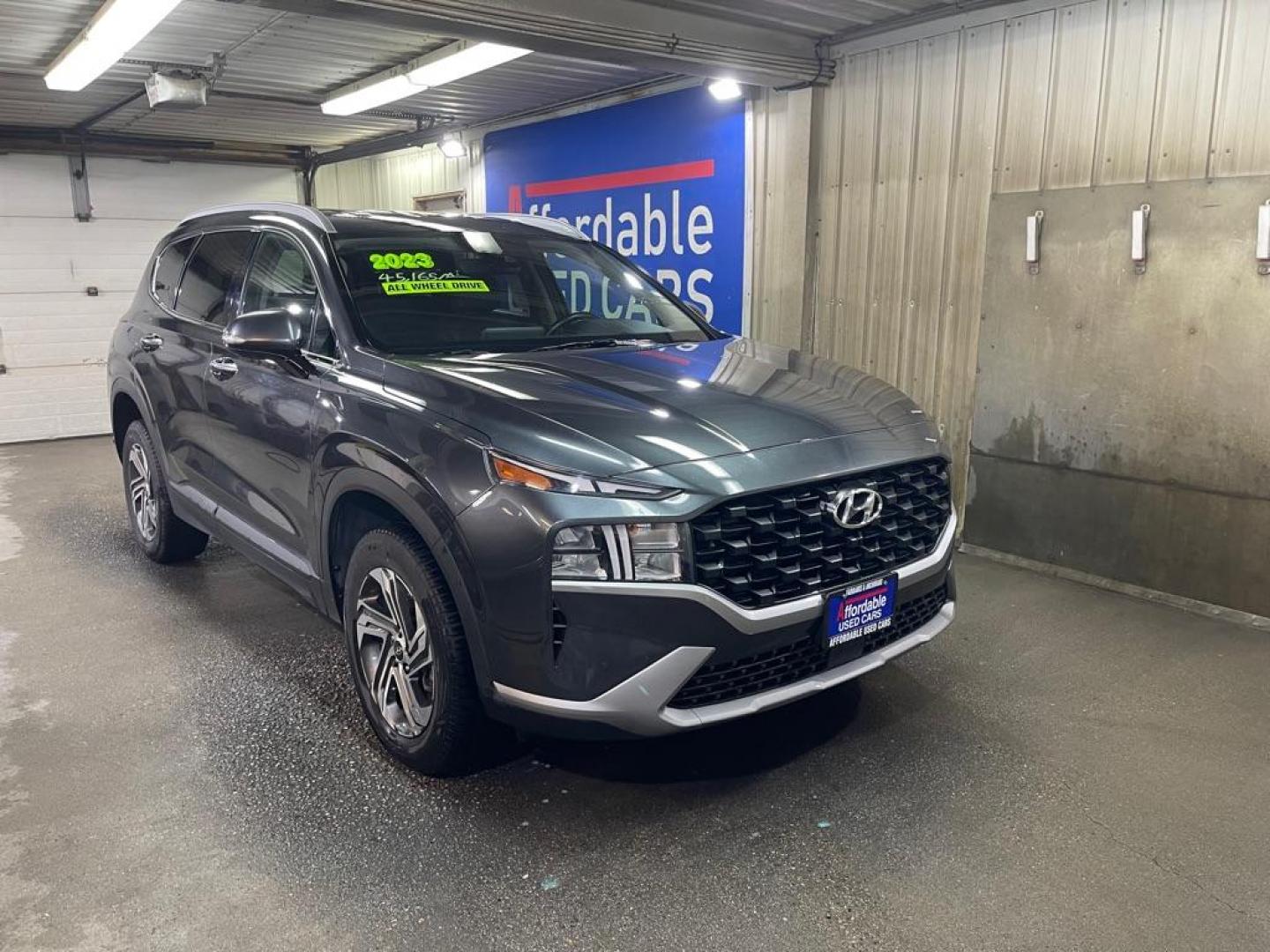 2023 GRAY HYUNDAI SANTA FE SEL (5NMS2DAJ6PH) with an 2.5L engine, Automatic transmission, located at 2525 S. Cushman, Fairbanks, AK, 99701, (907) 452-5707, 64.824036, -147.712311 - Photo#0