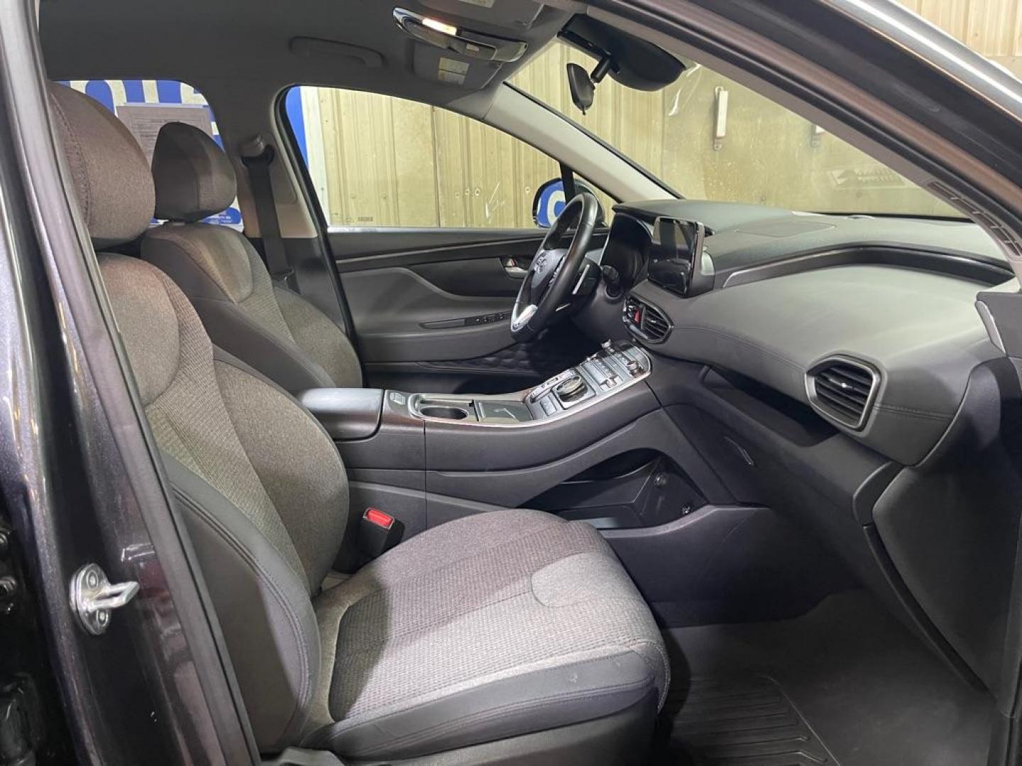 2023 GRAY HYUNDAI SANTA FE SEL (5NMS2DAJ6PH) with an 2.5L engine, Automatic transmission, located at 2525 S. Cushman, Fairbanks, AK, 99701, (907) 452-5707, 64.824036, -147.712311 - Photo#3