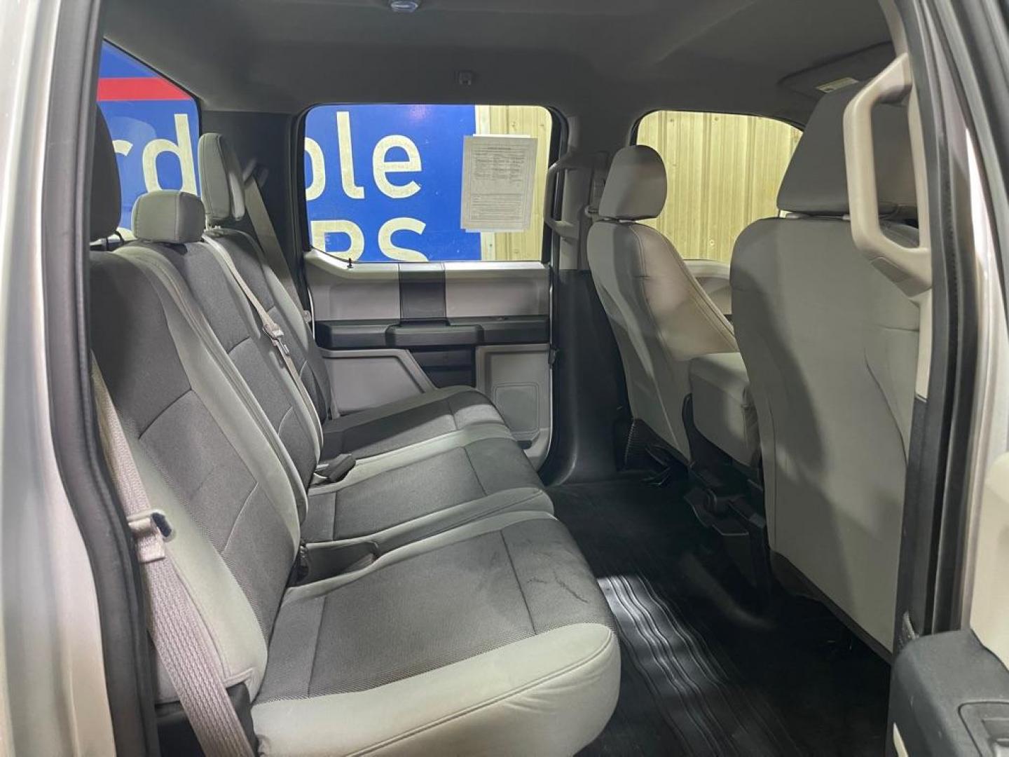 2015 SILVER FORD F150 SUPERCREW (1FTFW1EF1FF) with an 5.0L engine, Automatic transmission, located at 2525 S. Cushman, Fairbanks, AK, 99701, (907) 452-5707, 64.824036, -147.712311 - Photo#4