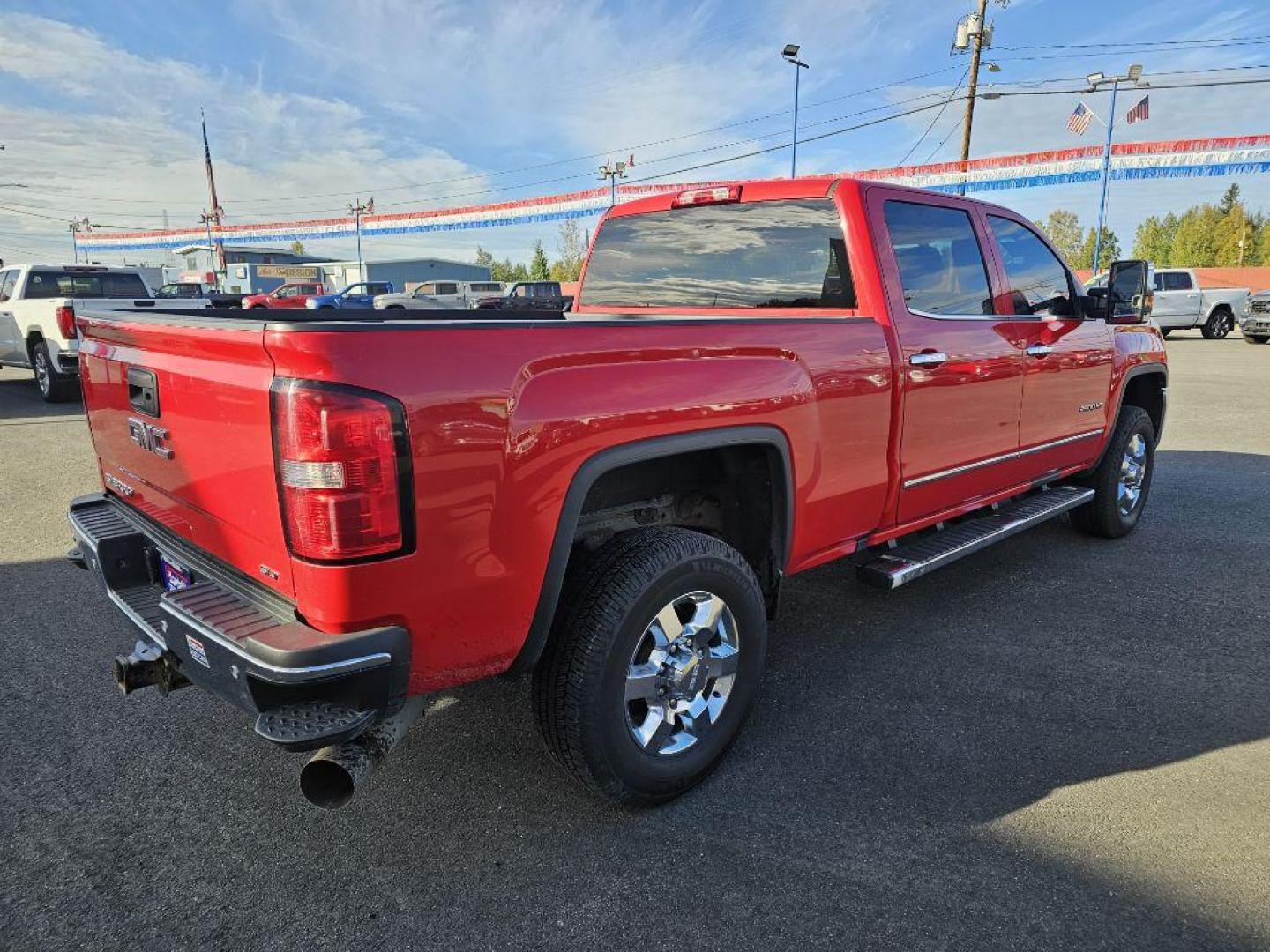 2019 RED GMC SIERRA 2500 SLT (1GT12REY2KF) with an 6.6L engine, Automatic transmission, located at 2525 S. Cushman, Fairbanks, AK, 99701, (907) 452-5707, 64.824036, -147.712311 - Photo#2