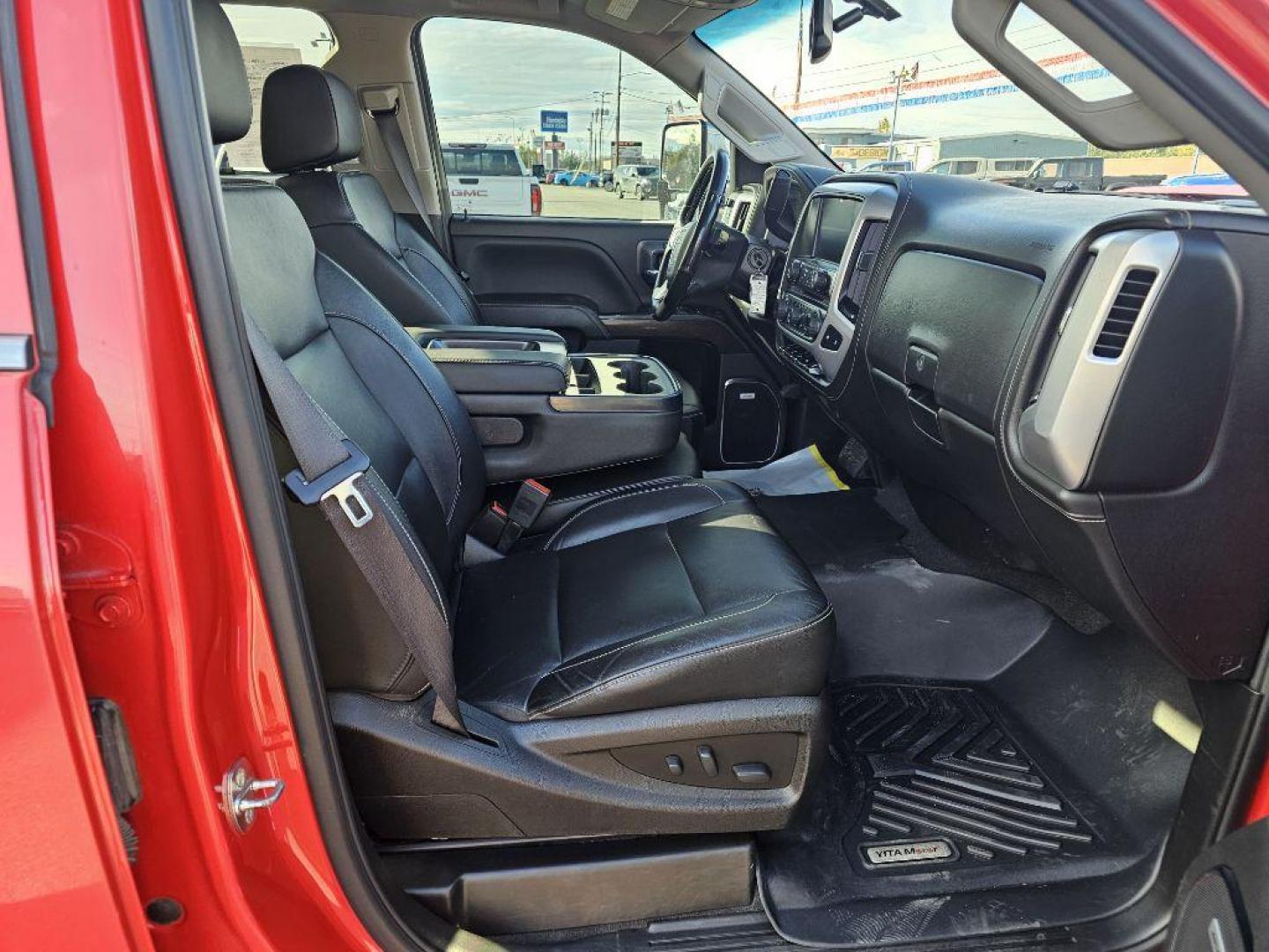 2019 RED GMC SIERRA 2500 SLT (1GT12REY2KF) with an 6.6L engine, Automatic transmission, located at 2525 S. Cushman, Fairbanks, AK, 99701, (907) 452-5707, 64.824036, -147.712311 - Photo#4