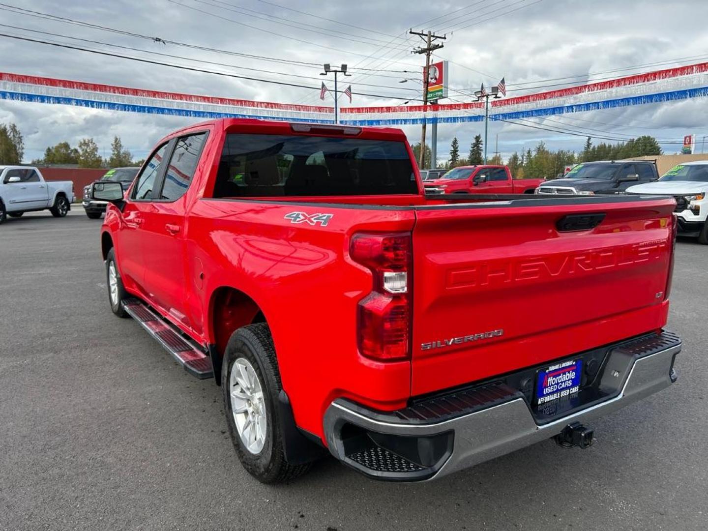 2023 RED CHEVROLET SILVERADO 1500 LT (1GCUDDED4PZ) with an 5.3L engine, Automatic transmission, located at 2525 S. Cushman, Fairbanks, AK, 99701, (907) 452-5707, 64.824036, -147.712311 - Photo#3
