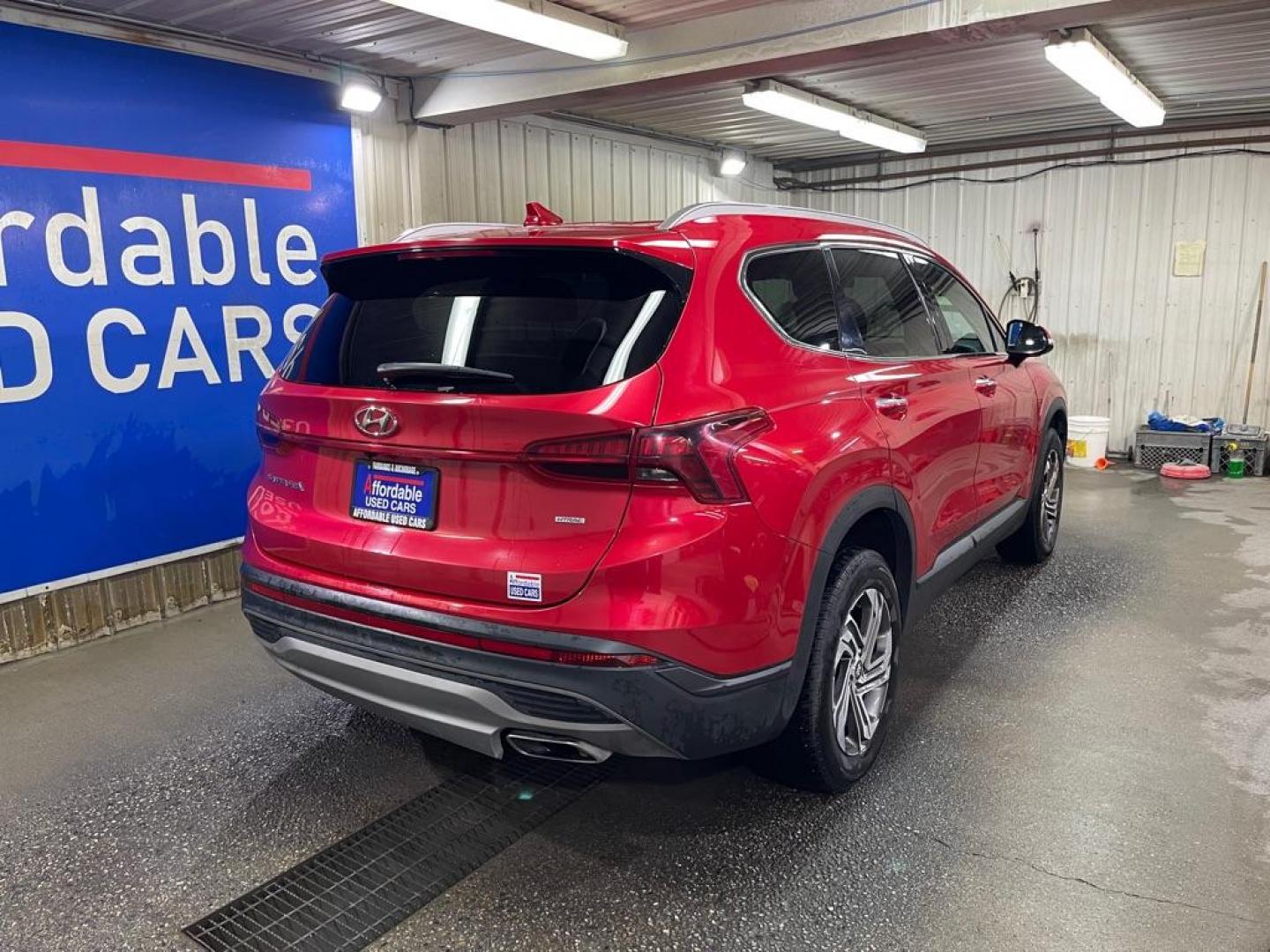 2023 RED HYUNDAI SANTA FE SEL (5NMS2DAJ6PH) with an 2.5L engine, Automatic transmission, located at 2525 S. Cushman, Fairbanks, AK, 99701, (907) 452-5707, 64.824036, -147.712311 - Photo#2
