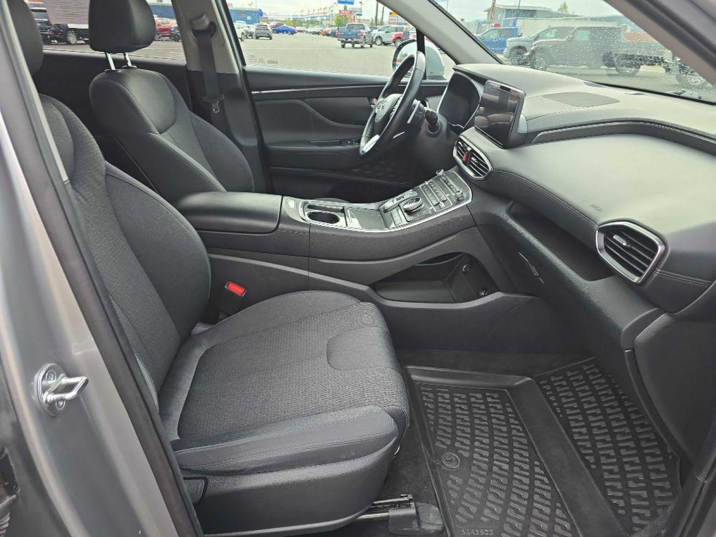 2023 WHITE HYUNDAI KONA SEL (KM8K6CAB3PU) with an 2.0L engine, Continuously Variable transmission, located at 2525 S. Cushman, Fairbanks, AK, 99701, (907) 452-5707, 64.824036, -147.712311 - Photo#7
