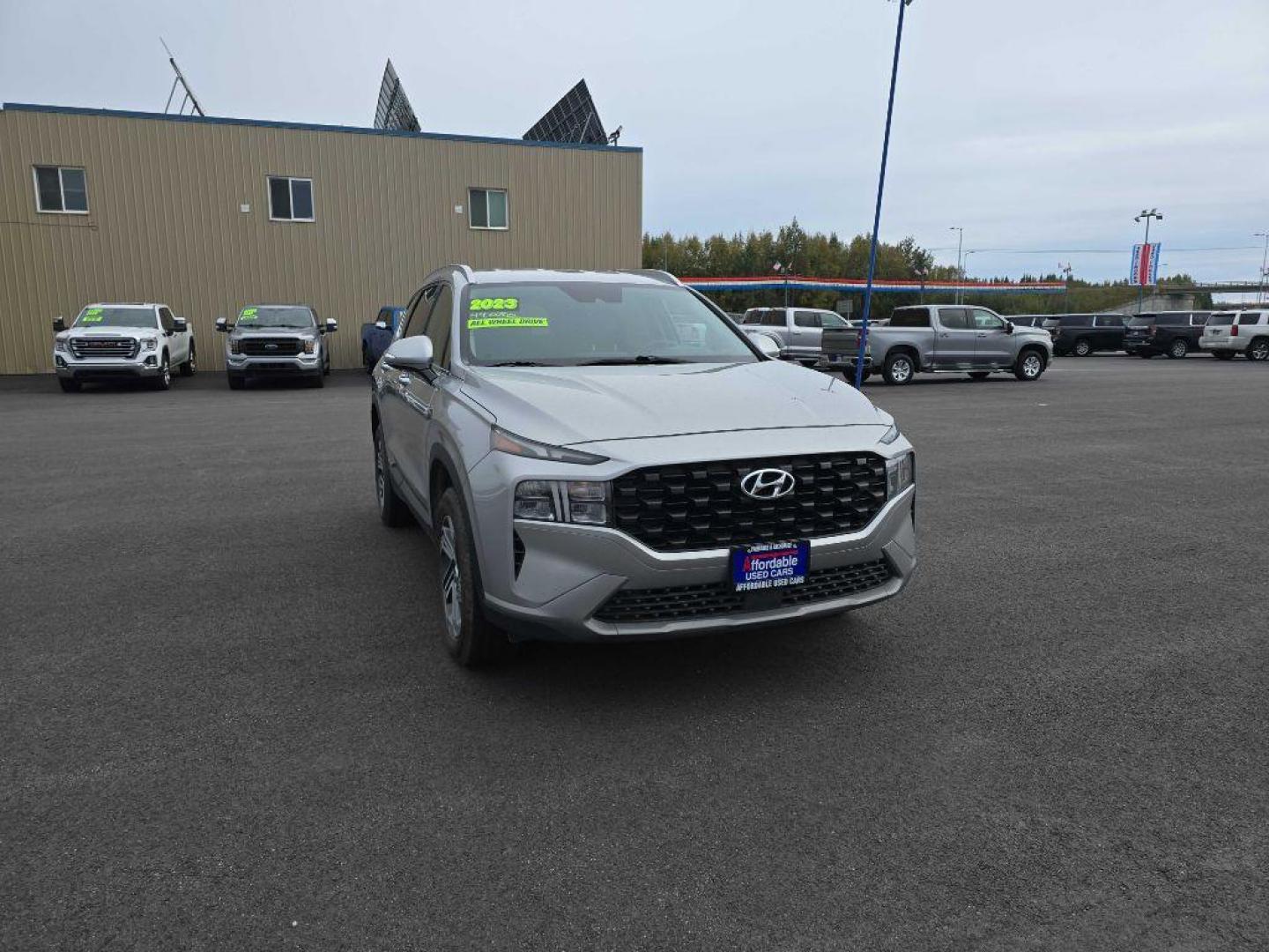 2023 WHITE HYUNDAI KONA SEL (KM8K6CAB3PU) with an 2.0L engine, Continuously Variable transmission, located at 2525 S. Cushman, Fairbanks, AK, 99701, (907) 452-5707, 64.824036, -147.712311 - Photo#8