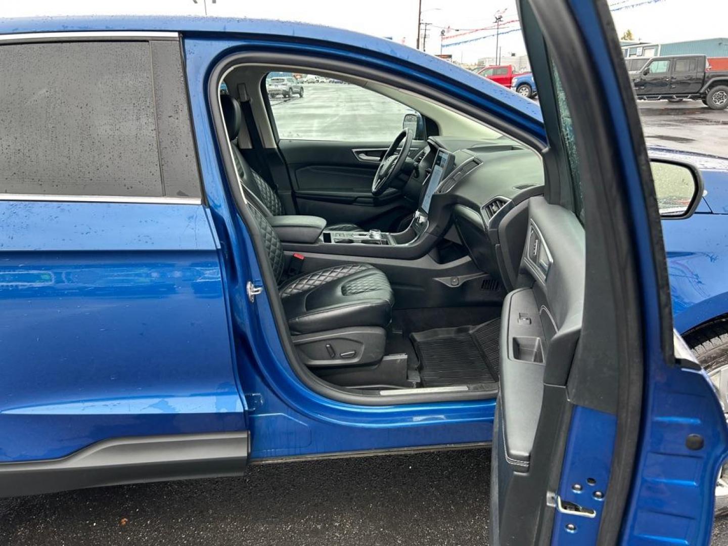 2023 BLUE FORD EDGE TITANIUM (2FMPK4K99PB) with an 2.0L engine, Automatic transmission, located at 2525 S. Cushman, Fairbanks, AK, 99701, (907) 452-5707, 64.824036, -147.712311 - Photo#4