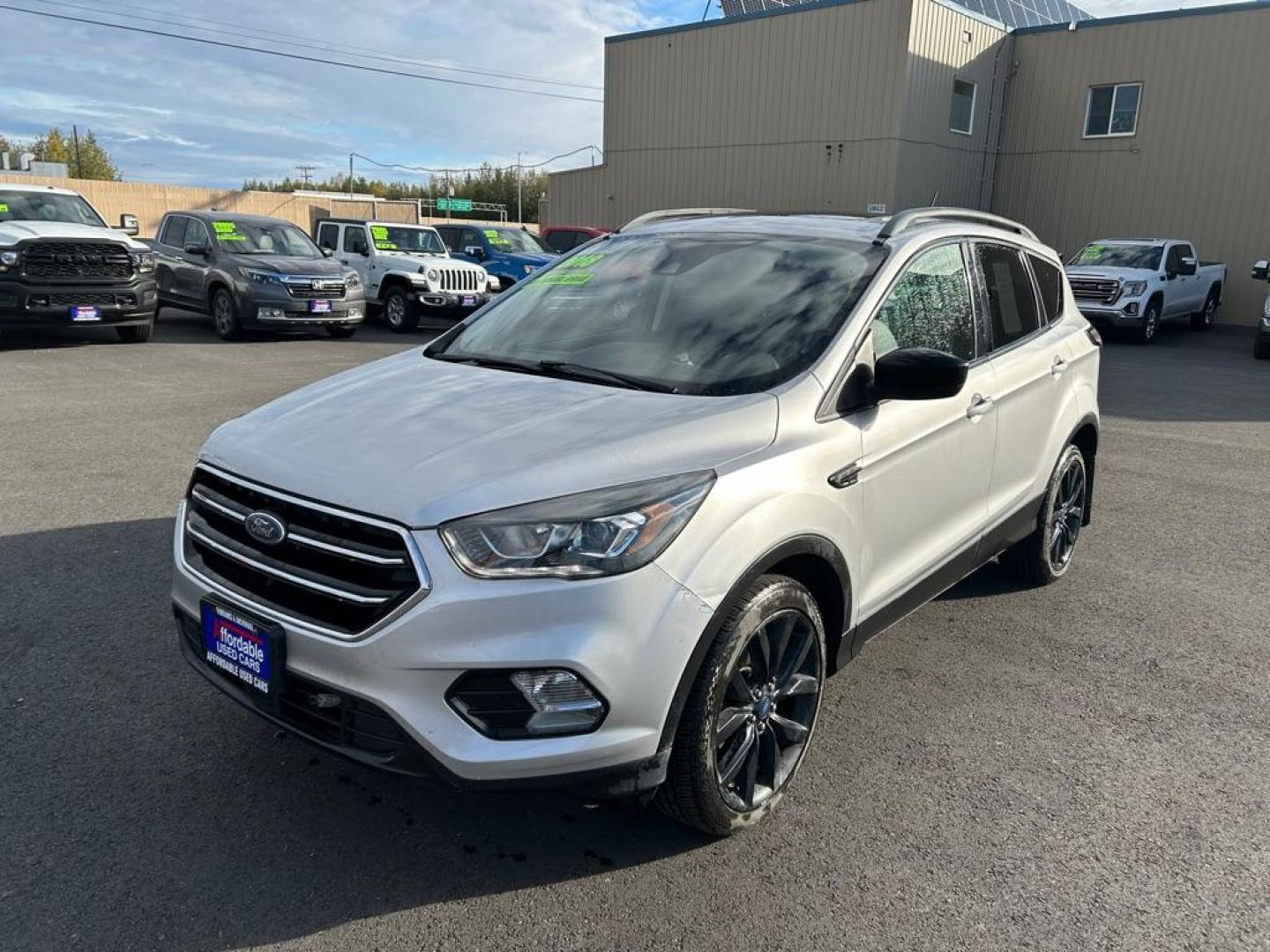 2018 SLIVER FORD ESCAPE SE (1FMCU9GD9JU) with an 1.5L engine, Automatic transmission, located at 2525 S. Cushman, Fairbanks, AK, 99701, (907) 452-5707, 64.824036, -147.712311 - Photo#0