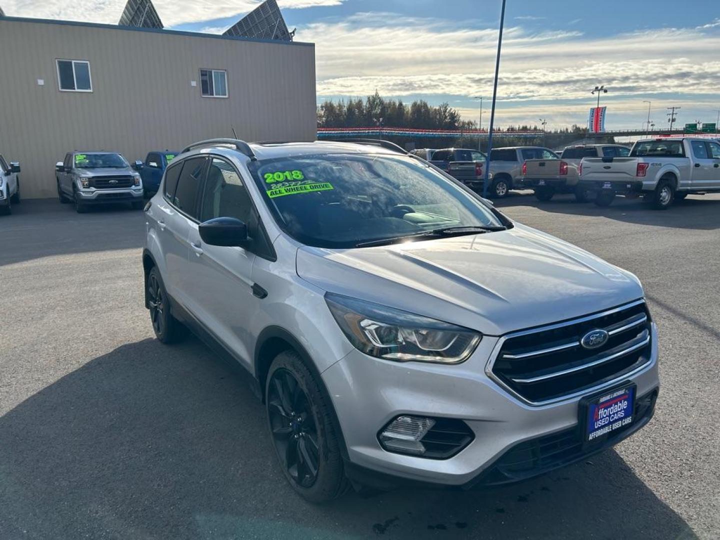 2018 SLIVER FORD ESCAPE SE (1FMCU9GD9JU) with an 1.5L engine, Automatic transmission, located at 2525 S. Cushman, Fairbanks, AK, 99701, (907) 452-5707, 64.824036, -147.712311 - Photo#1