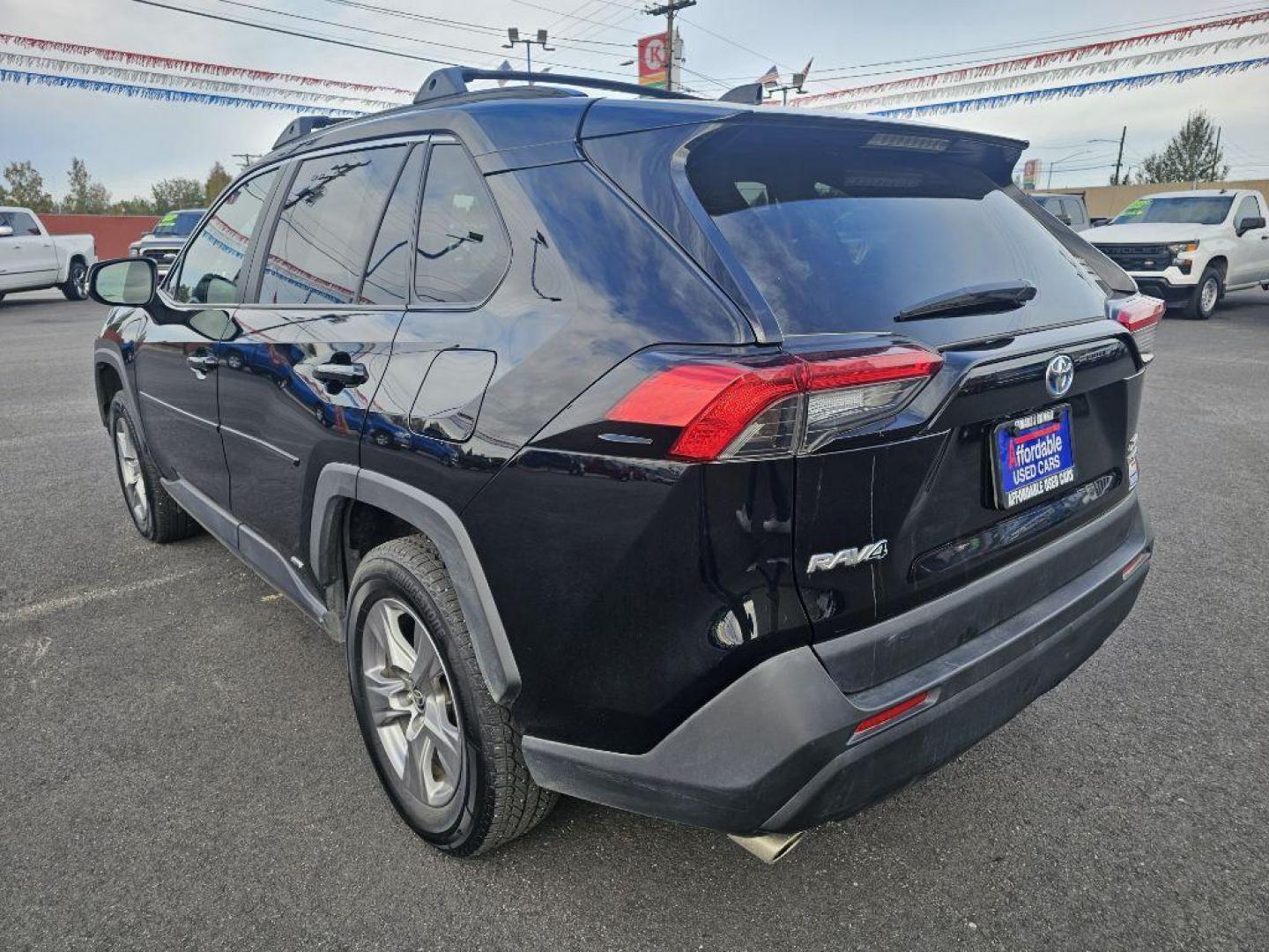 2023 GRAY TOYOTA RAV4 XLE XLE (4T3RWRFV1PU) with an 2.5L engine, Continuously Variable transmission, located at 2525 S. Cushman, Fairbanks, AK, 99701, (907) 452-5707, 64.824036, -147.712311 - Photo#4