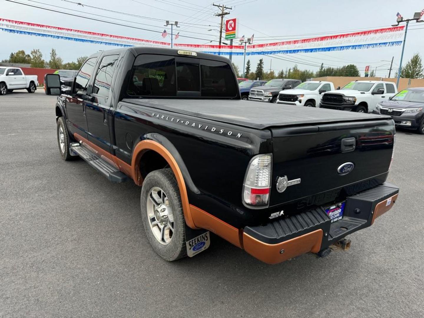 2008 BLACK FORD F250 SUPER DUTY (1FTSW21Y18E) with an 6.8L engine, Automatic transmission, located at 2525 S. Cushman, Fairbanks, AK, 99701, (907) 452-5707, 64.824036, -147.712311 - Photo#3