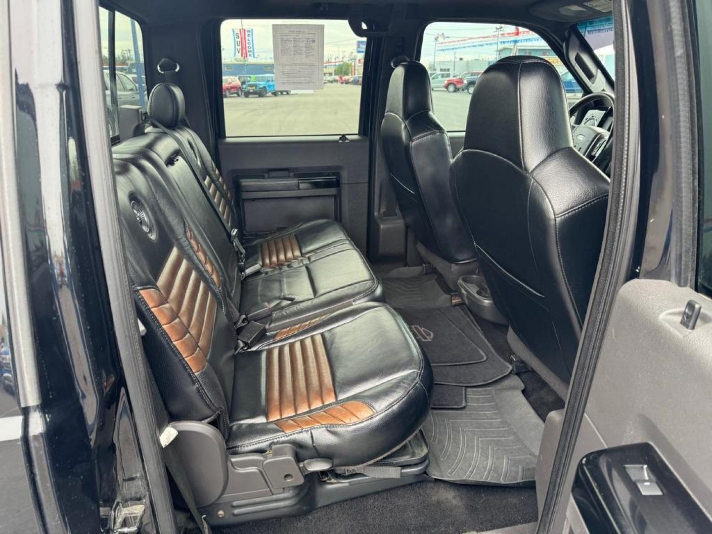 2008 BLACK FORD F250 SUPER DUTY (1FTSW21Y18E) with an 6.8L engine, Automatic transmission, located at 2525 S. Cushman, Fairbanks, AK, 99701, (907) 452-5707, 64.824036, -147.712311 - Photo#5