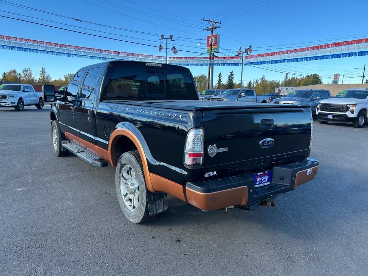 2008 BLACK FORD F250 SUPER DUTY (1FTSW21Y18E) with an 6.8L engine, Automatic transmission, located at 2525 S. Cushman, Fairbanks, AK, 99701, (907) 452-5707, 64.824036, -147.712311 - Photo#3