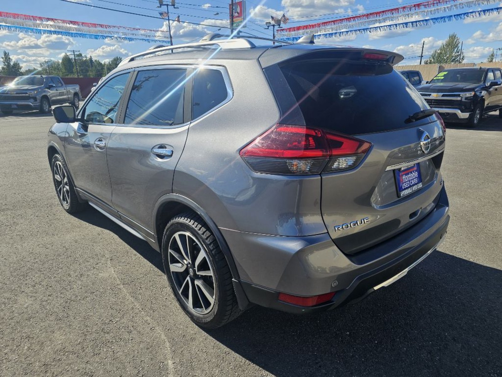 2020 GRAY NISSAN ROGUE S (JN8AT2MV0LW) with an 2.5L engine, Continuously Variable transmission, located at 2525 S. Cushman, Fairbanks, AK, 99701, (907) 452-5707, 64.824036, -147.712311 - Photo#4