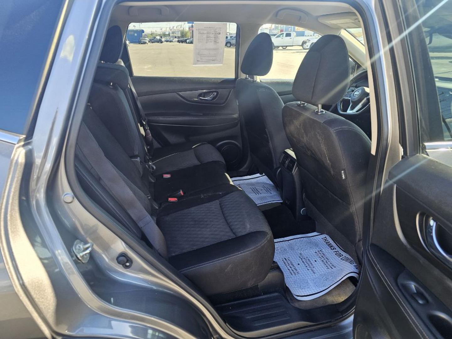 2020 GRAY NISSAN ROGUE S (JN8AT2MV0LW) with an 2.5L engine, Continuously Variable transmission, located at 2525 S. Cushman, Fairbanks, AK, 99701, (907) 452-5707, 64.824036, -147.712311- Photo#5