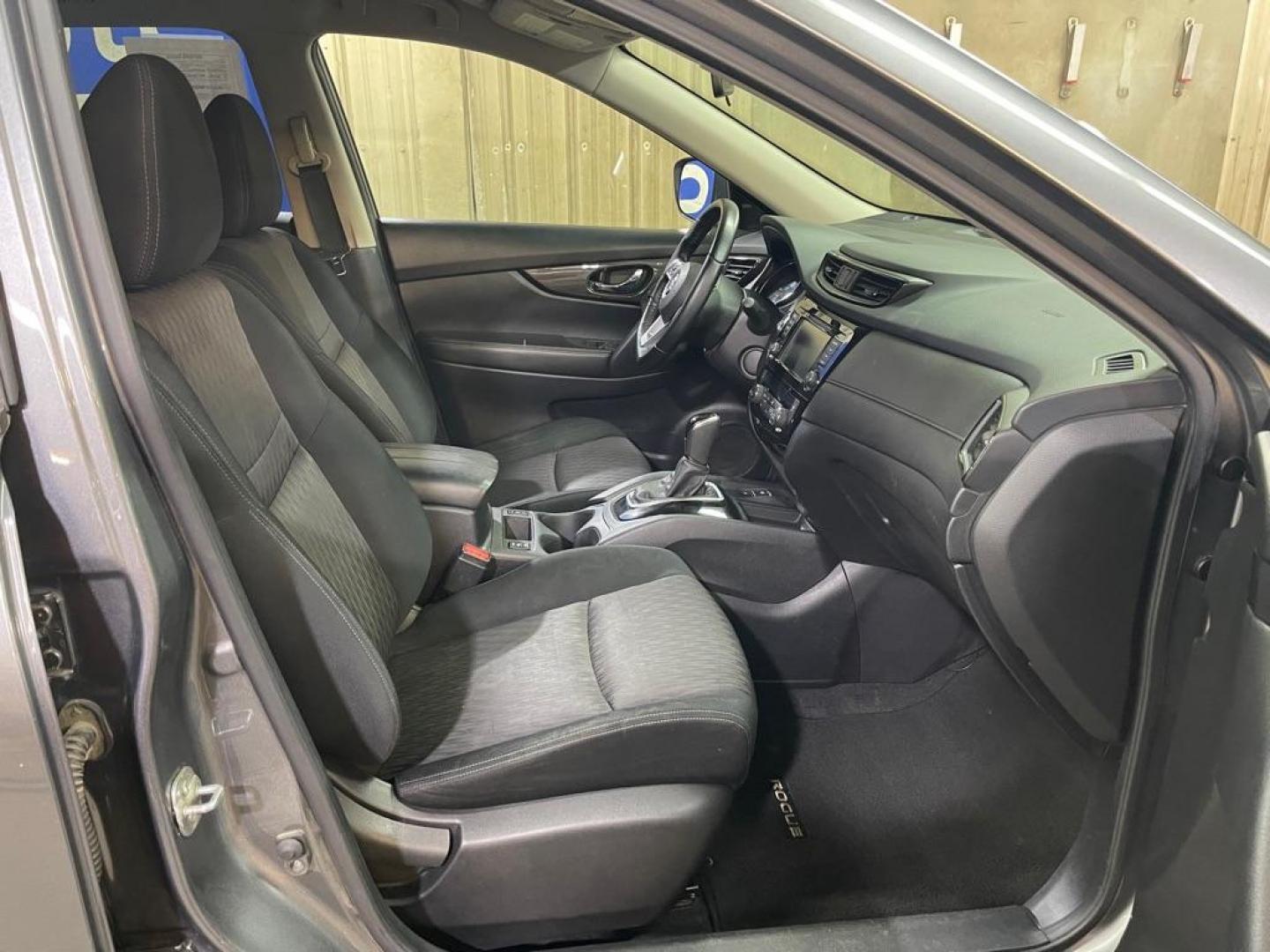 2020 GREY NISSAN ROGUE S S (JN8AT2MV0LW) with an 2.5L engine, Continuously Variable transmission, located at 2525 S. Cushman, Fairbanks, AK, 99701, (907) 452-5707, 64.824036, -147.712311 - Photo#3