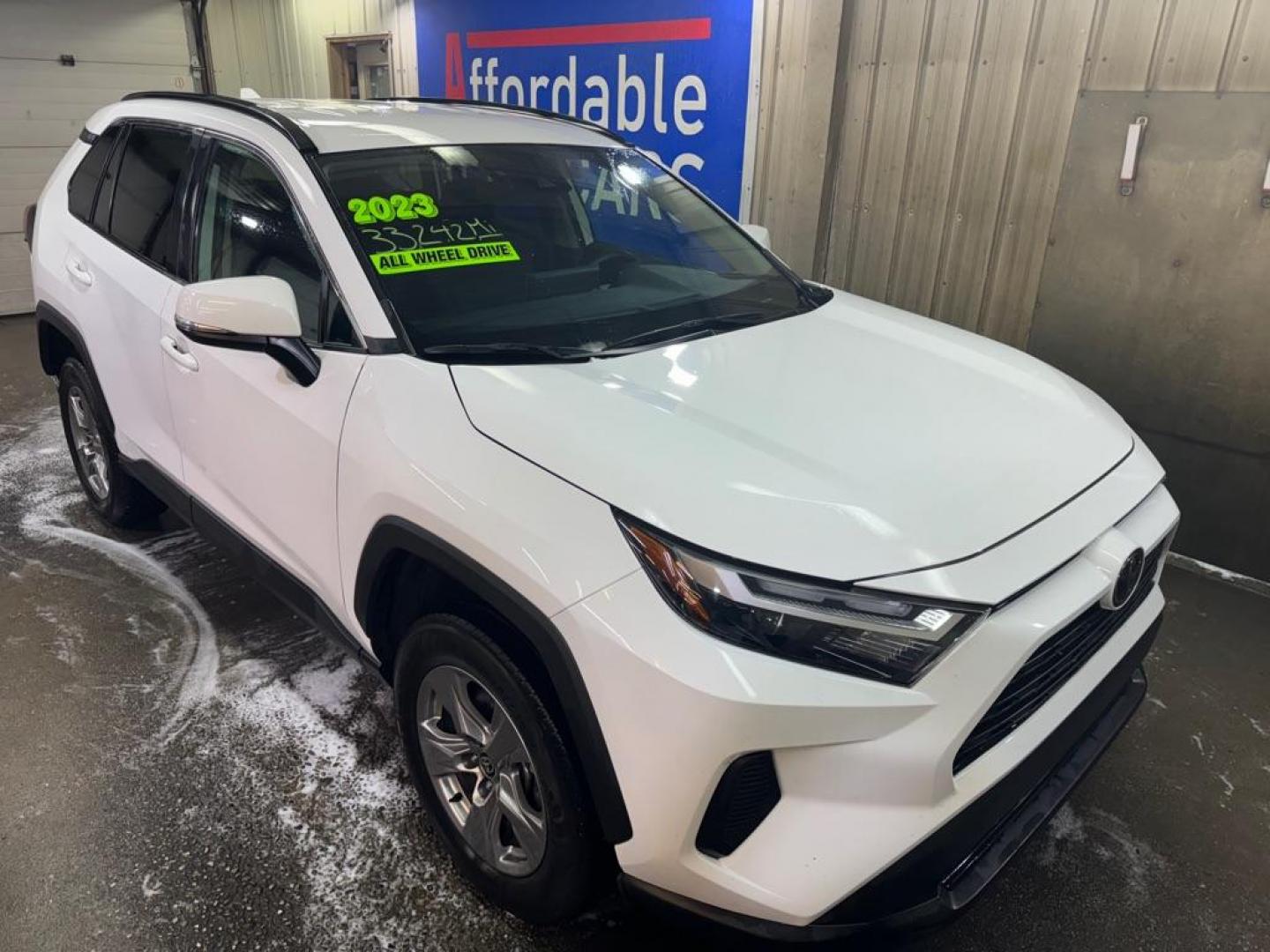 2023 WHITE TOYOTA RAV4 XLE XLE (2T3P1RFV8PW) with an 2.5L engine, Automatic transmission, located at 2525 S. Cushman, Fairbanks, AK, 99701, (907) 452-5707, 64.824036, -147.712311 - Photo#0